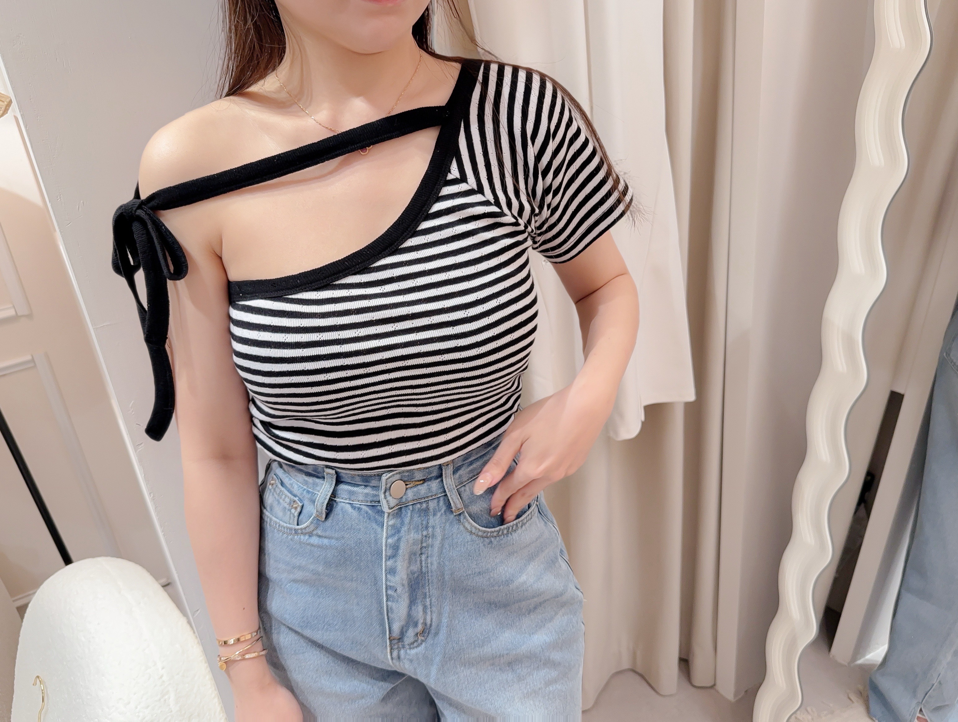 ♡︎設計感搭帶間紋小上衣