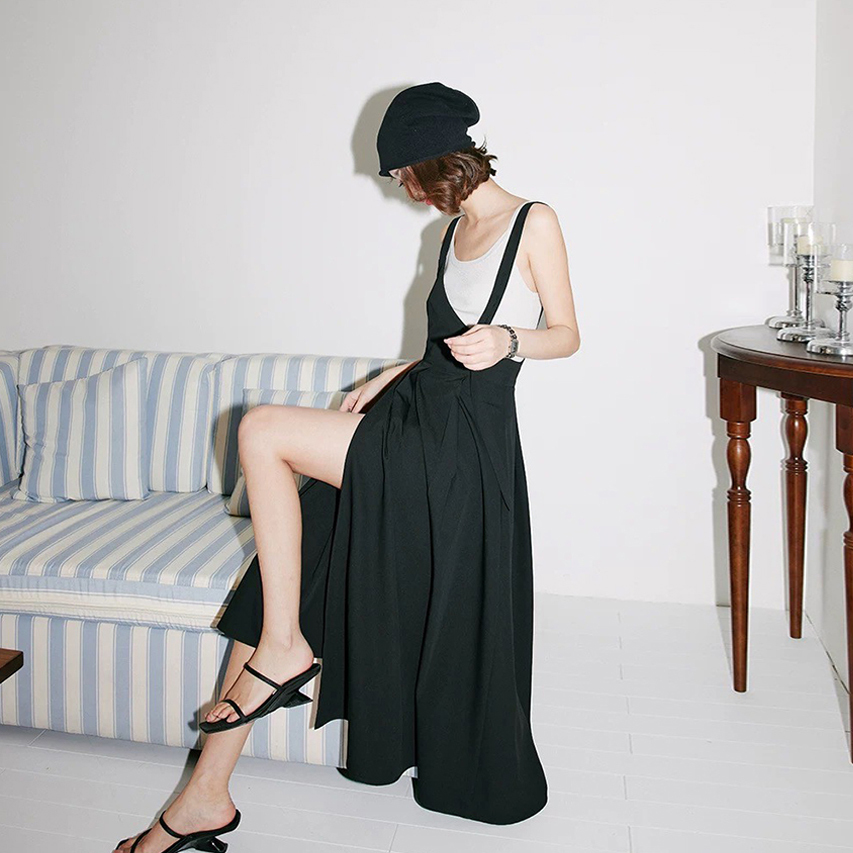 經典黑不對稱斜切裙擺吊帶裙洋裝XS-L (Elegant & Love)