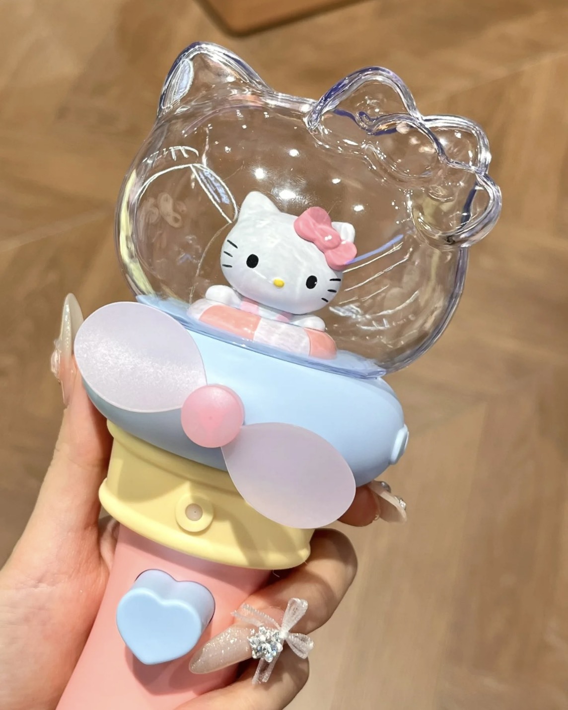 三麗鷗 夏日泡泡 噴霧手持風扇盲盒