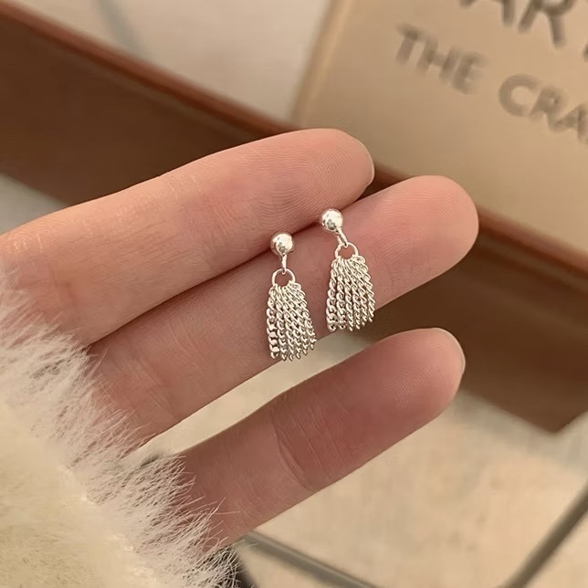 poised s925”高雅白銀流蘇鍊耳墜