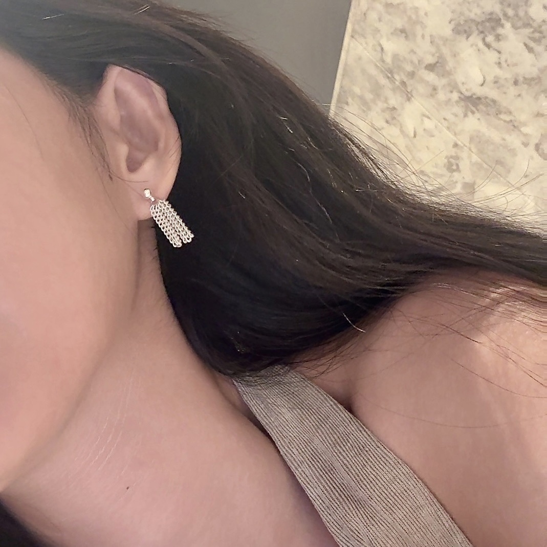 poised s925”高雅白銀流蘇鍊耳墜