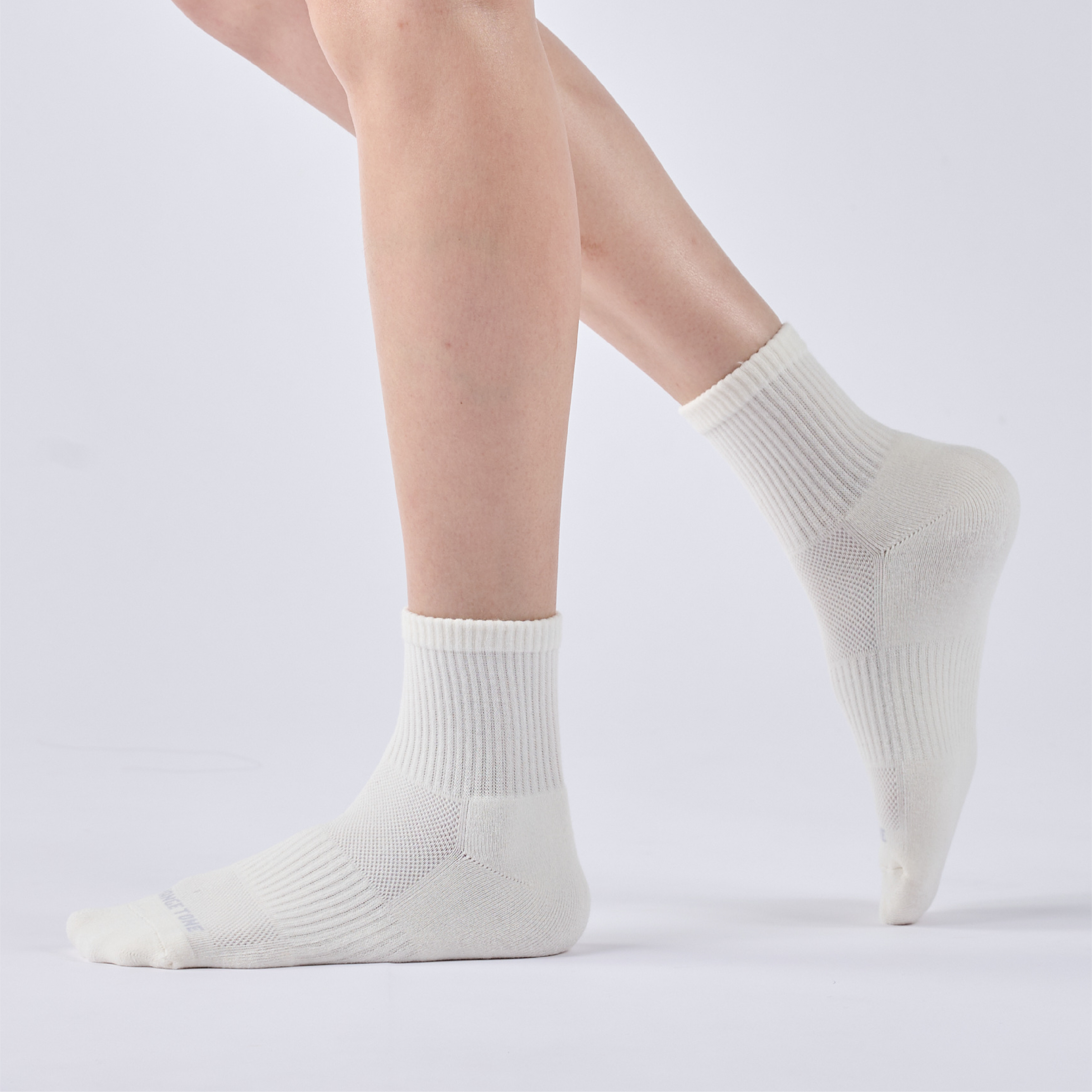 抑菌足弓氣墊短襪〈米白〉