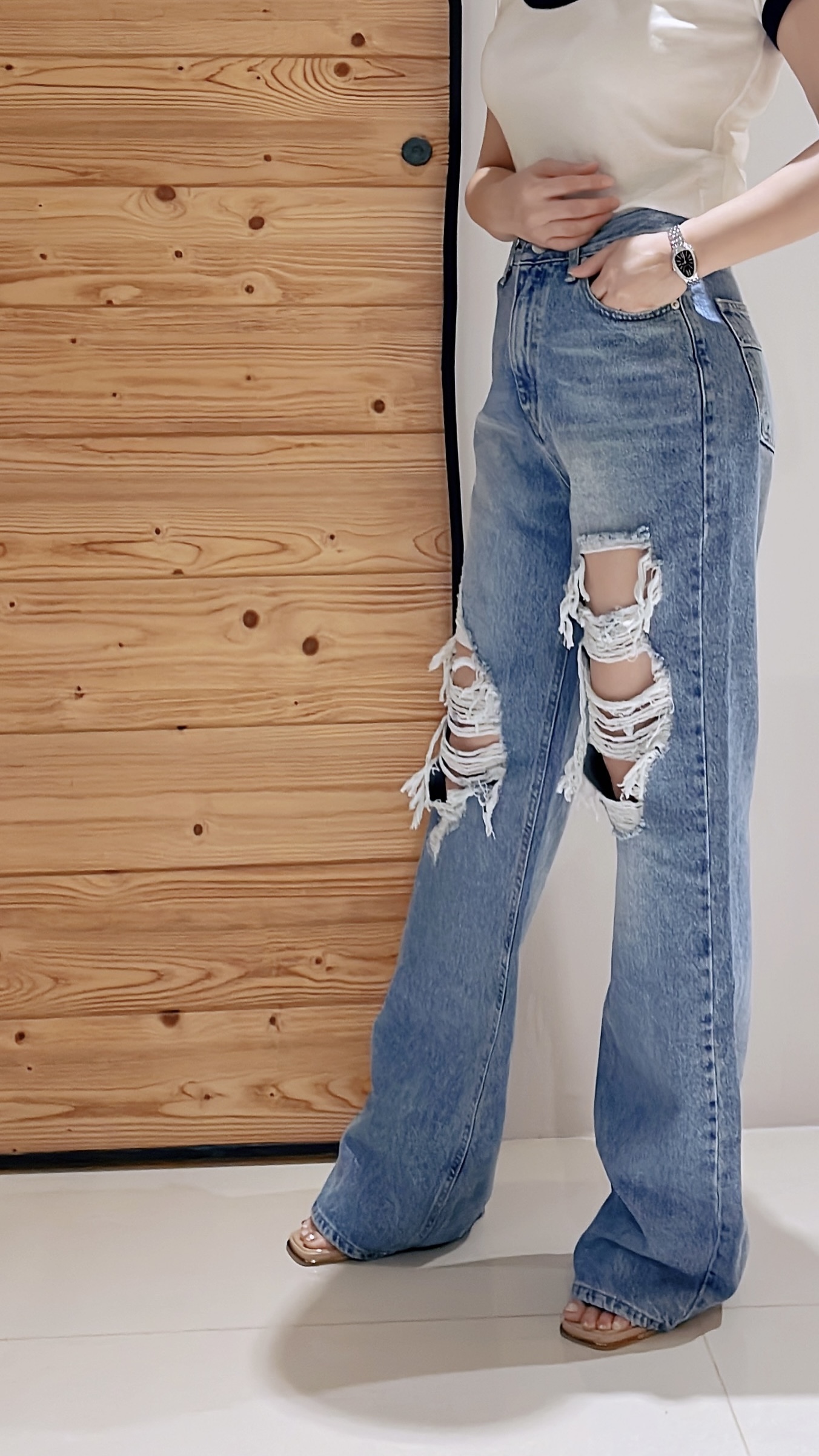 高腰重刷破直筒垂墜感牛仔褲 ｜率性街頭