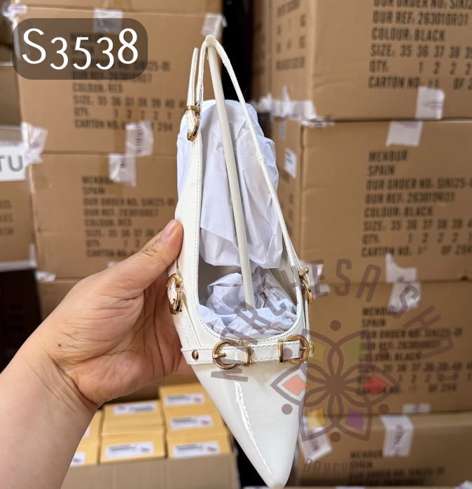 S3538 - 羊漆皮裝飾金扣尖頭低踭涼鞋