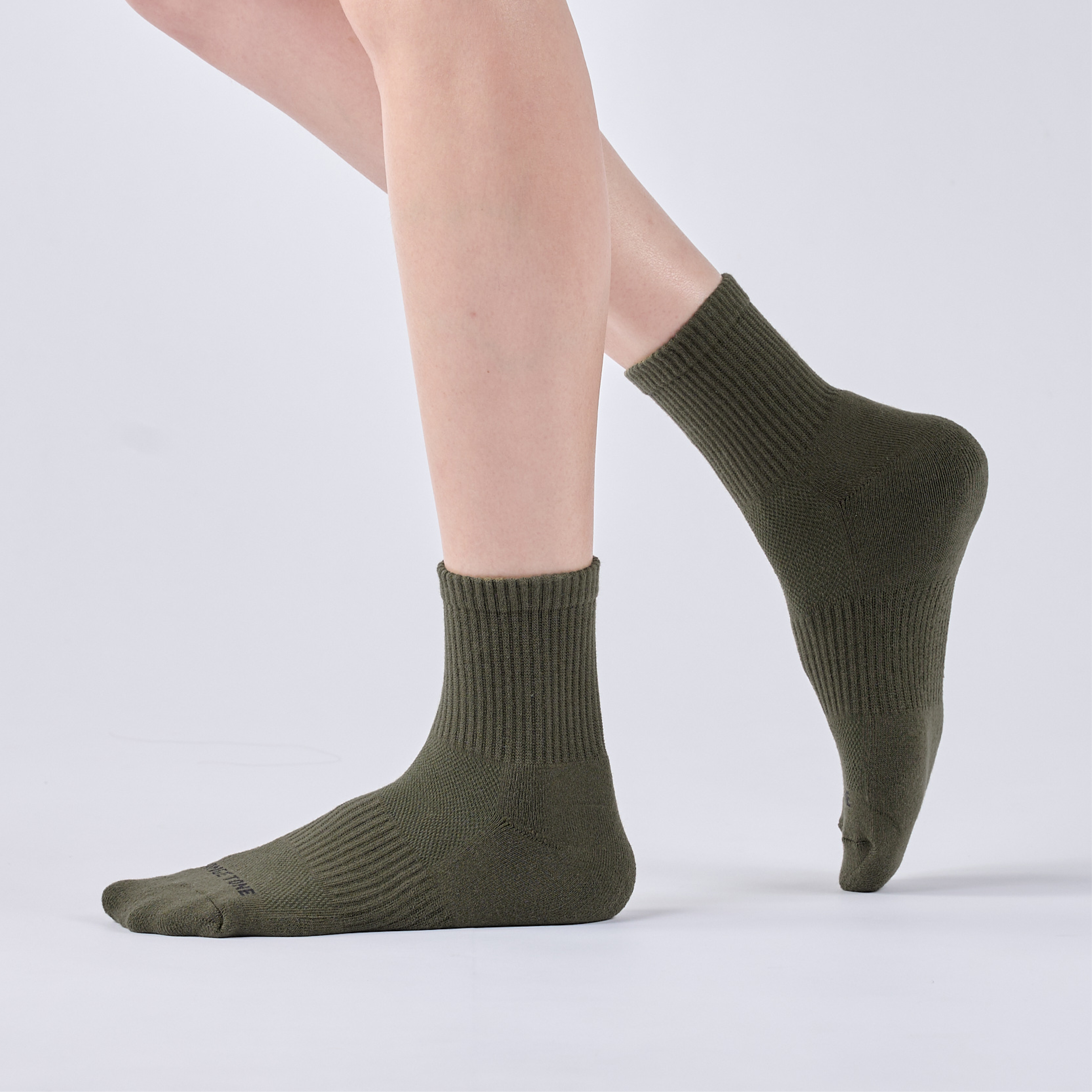 抑菌足弓氣墊短襪〈軍綠〉