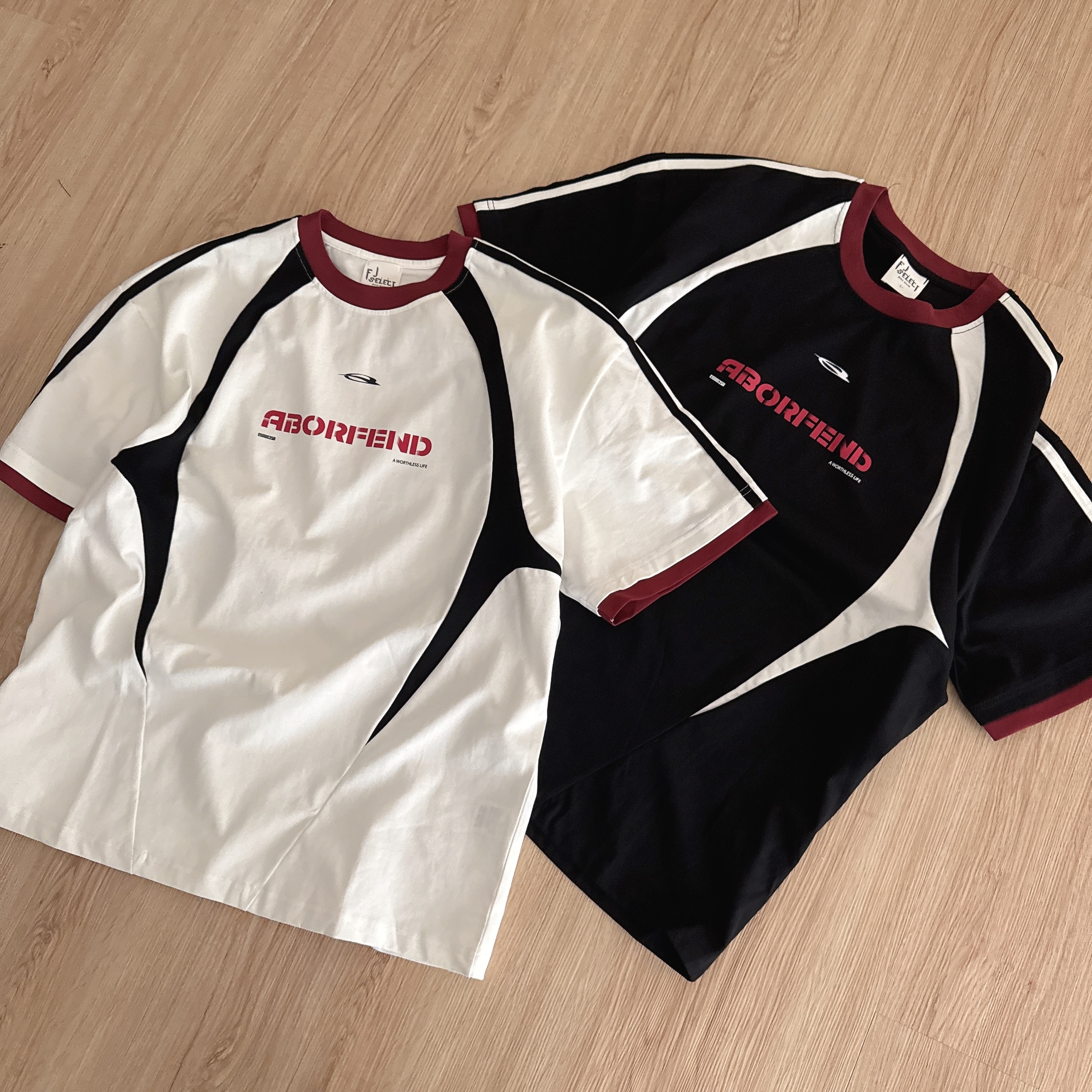 （現貨）260G 復古 解構 弧形拼接 中間logo 短T B40