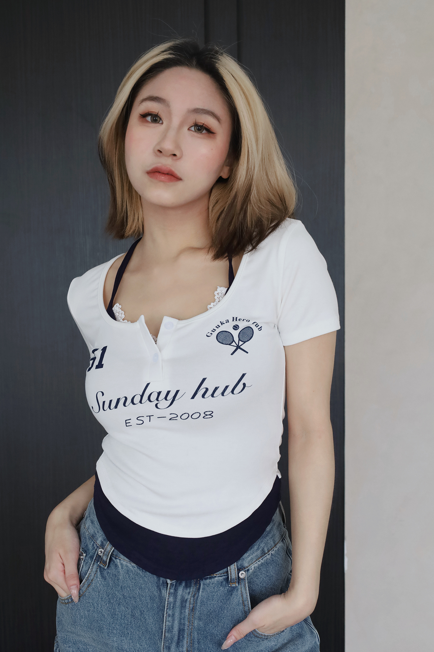 假兩件蕾絲運動風上衣