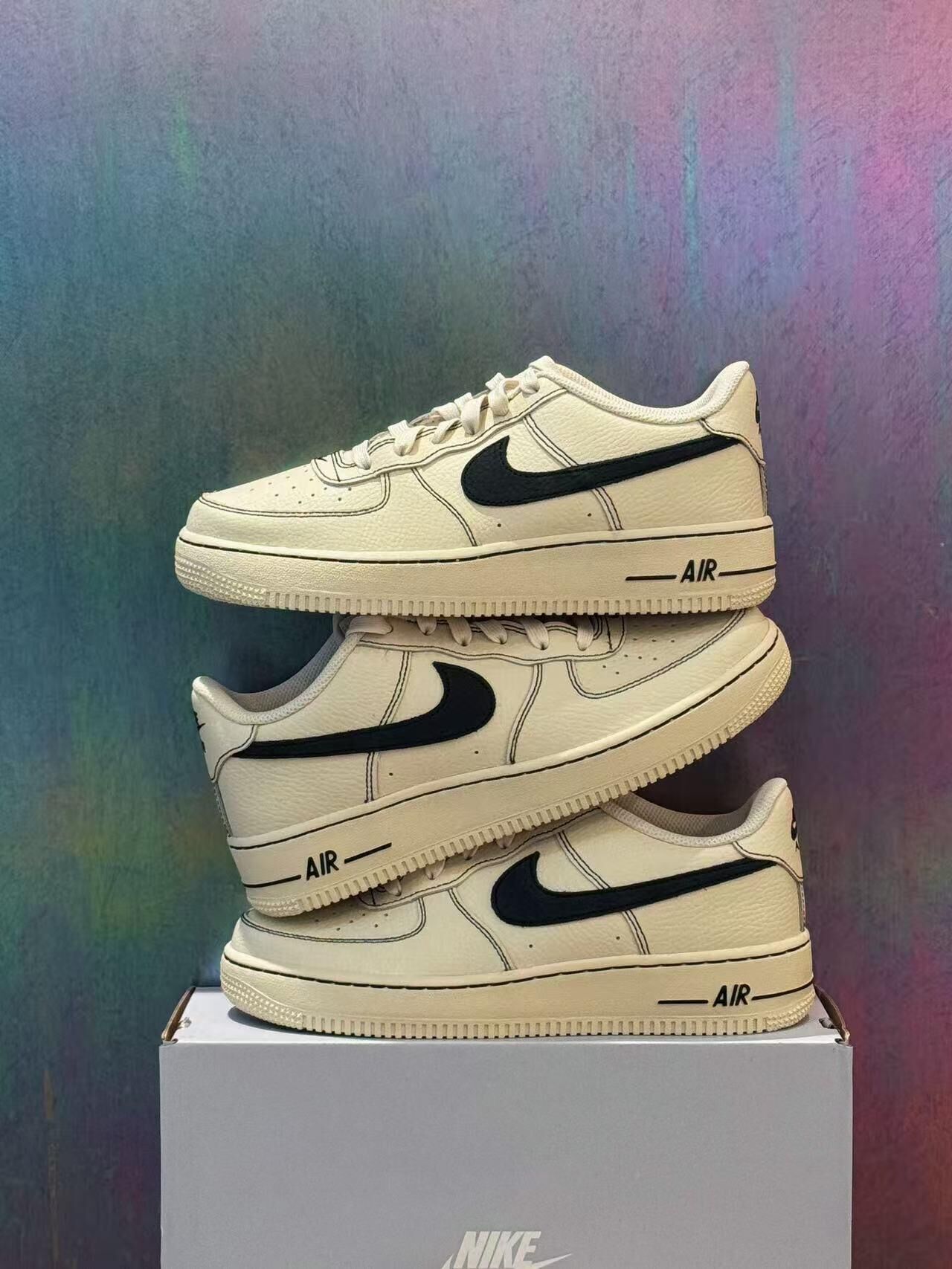 Nike Air Force 1 AF1 奶油底黑縫線 外縫線 米白色 黑勾 大童款 HJ4563-200/預購