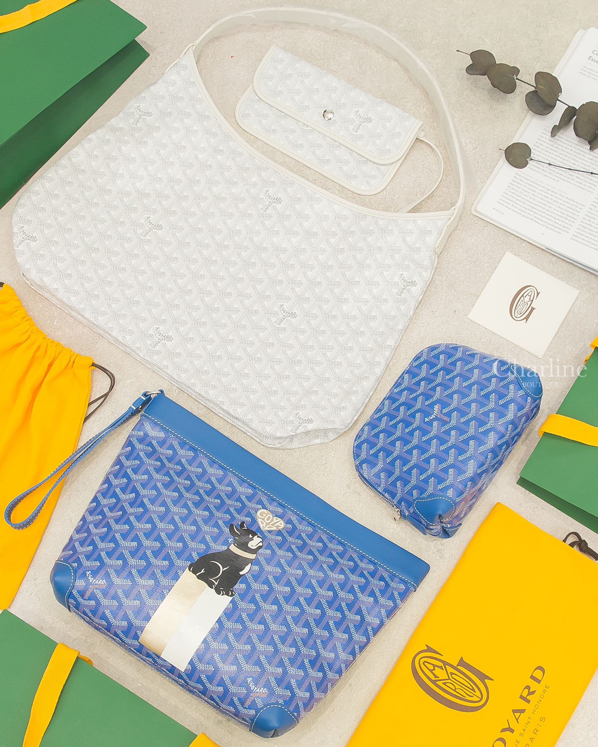 Goyard Conti Pouch 天空藍客製化金銅色愛心黑法鬥白金線條彩繪小牛皮拉鍊掛繩手拿包,Goyard Vendôme 天空藍化妝包,Goyard Bohème Hobo 白色帆布小牛皮肩背包-Charline Boutique 精品代購