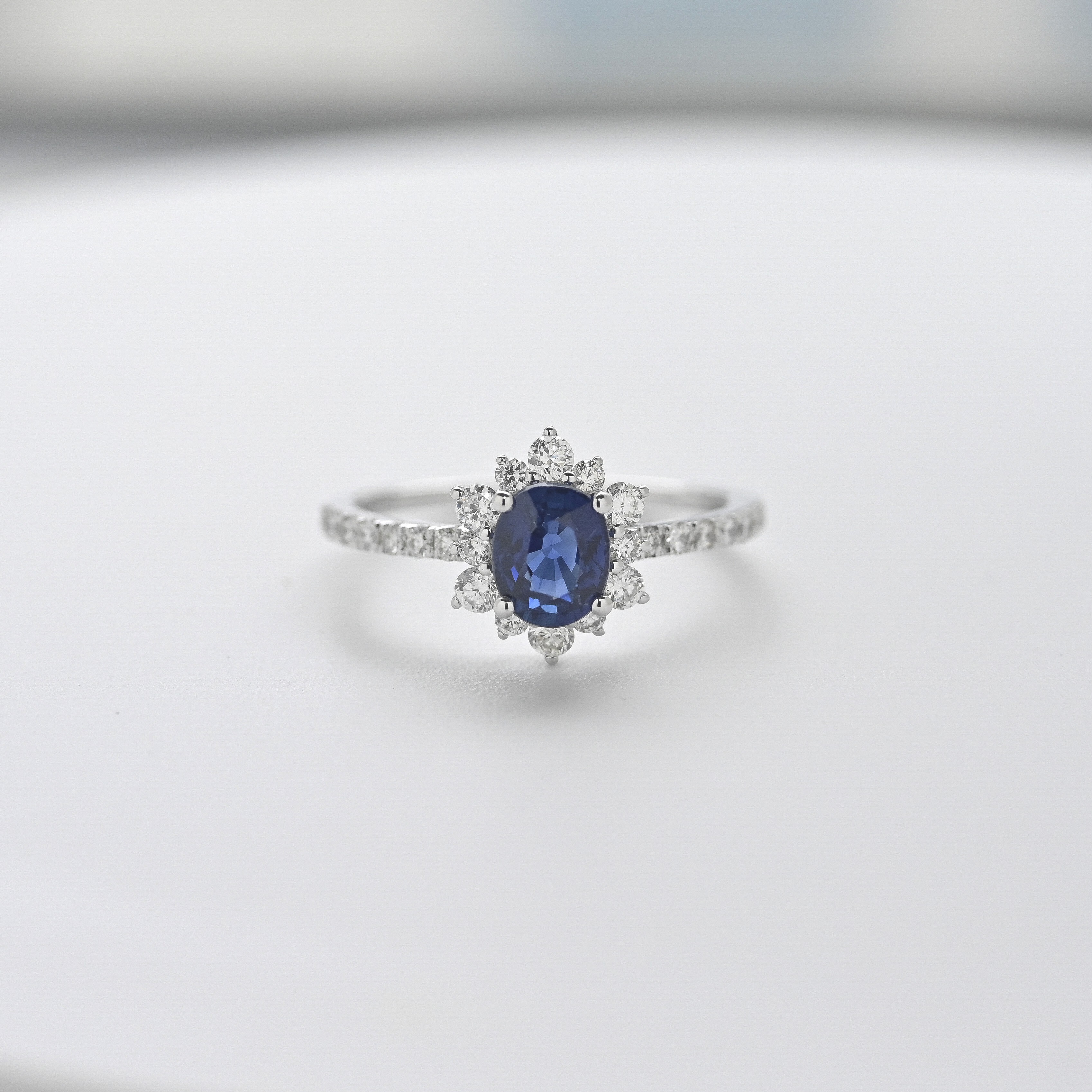 18K royal blue sapphire ring