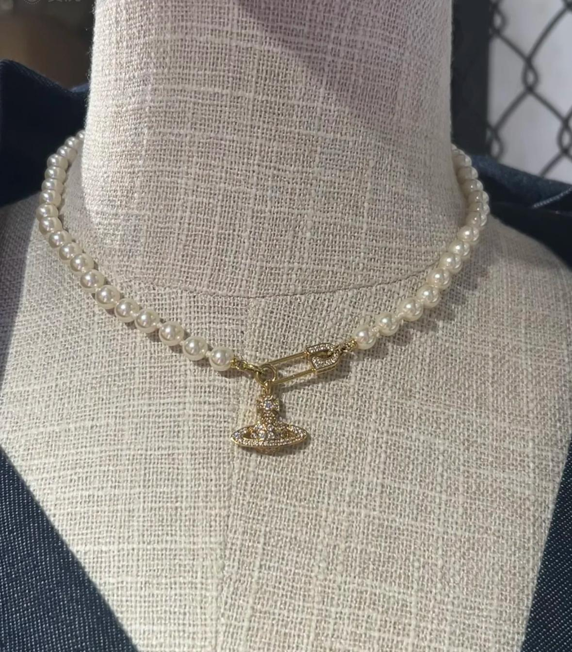 Outlet Vivienne Westwood Lucrece Orb Pearl Necklace