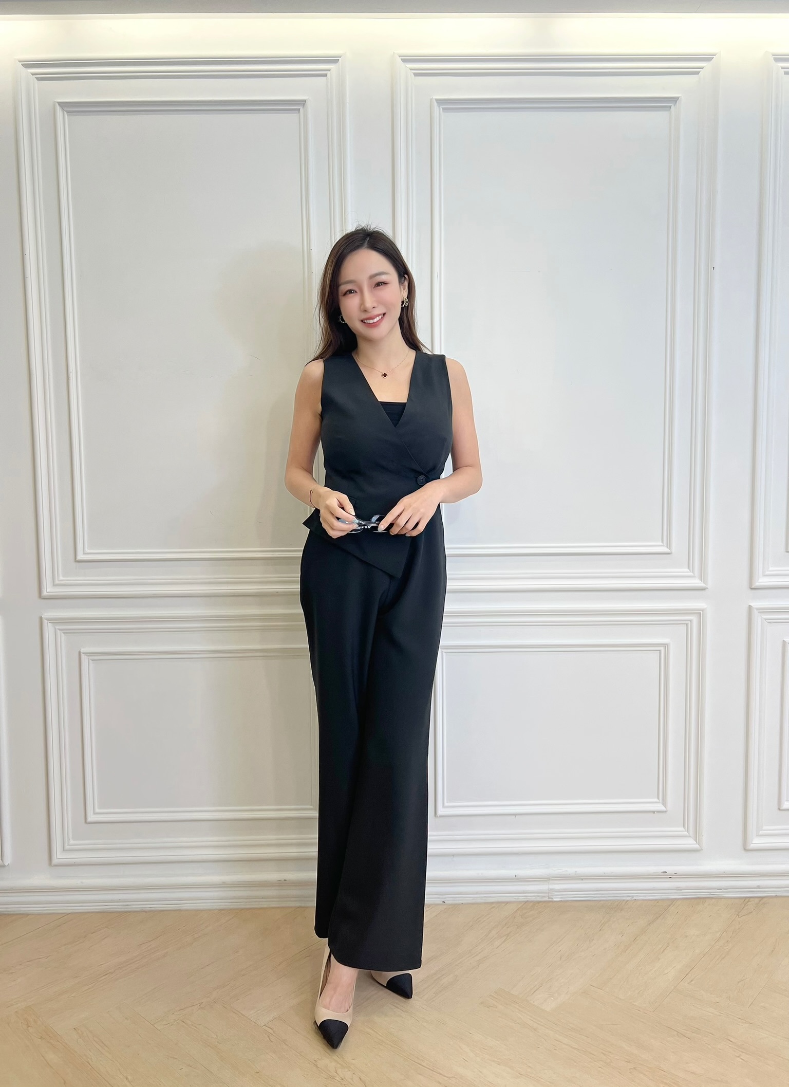 俐落背心單釦連身褲