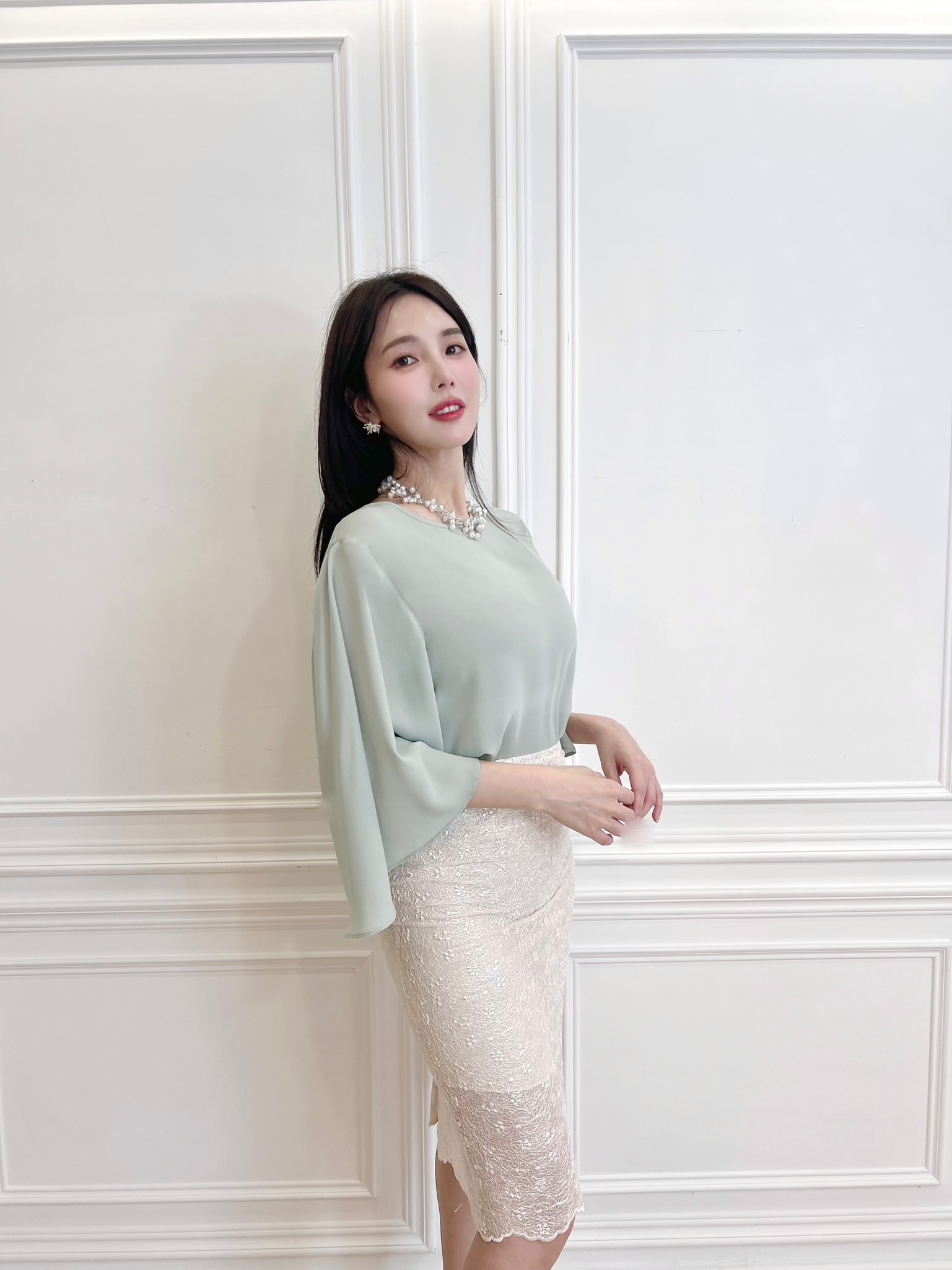 輕柔感斗篷袖上衣