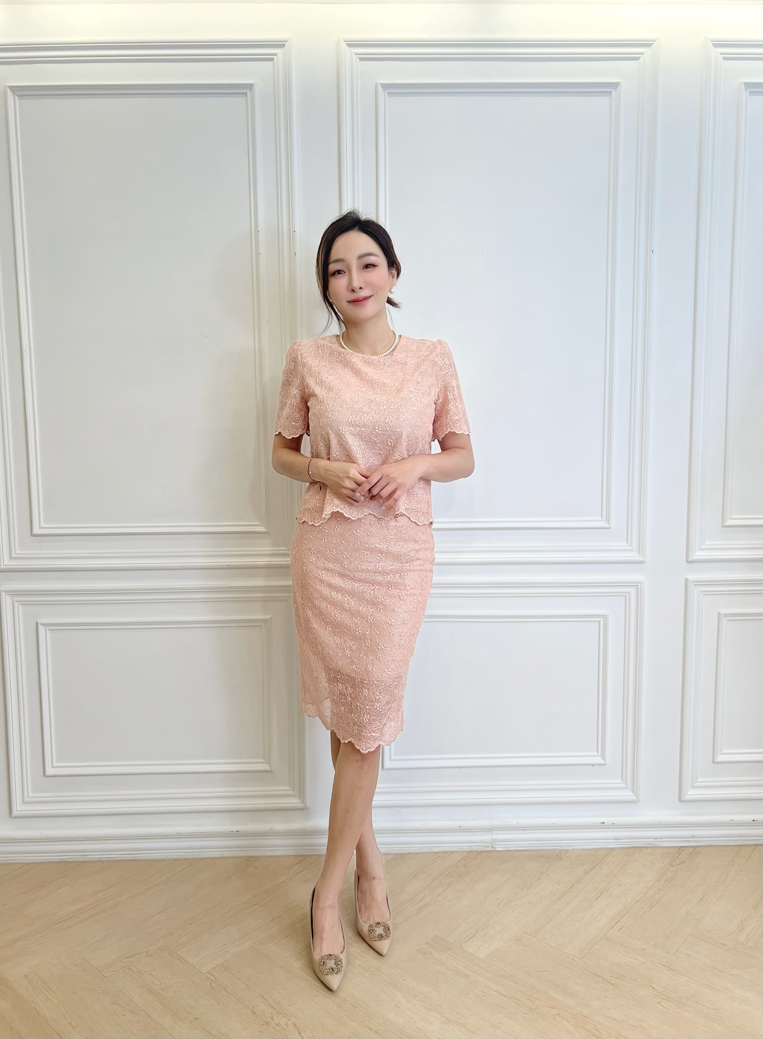 細緻蕾絲雕花窄裙套裝