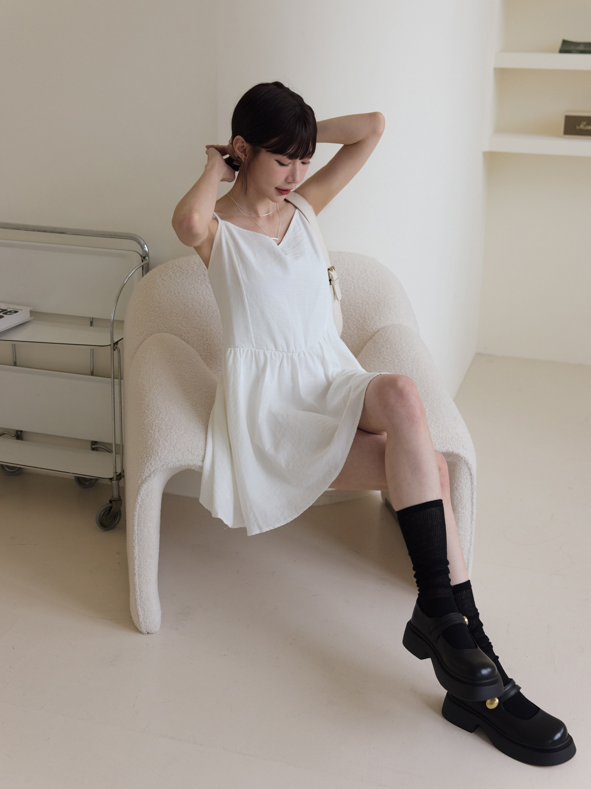 質感小抓皺細肩短洋