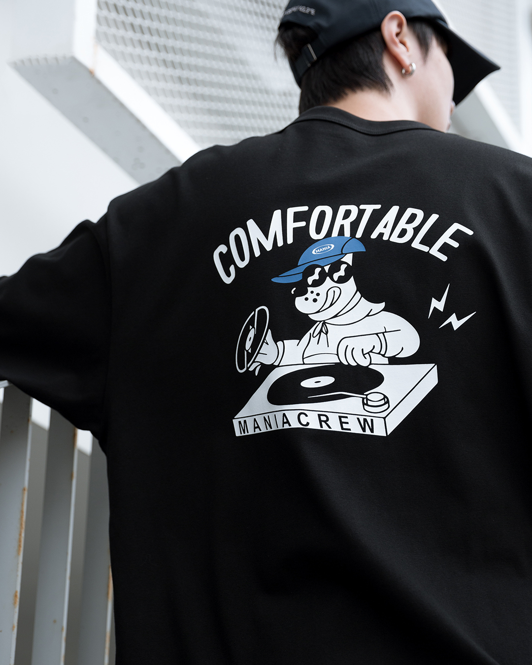 MANIA 短袖T恤 狗狗DJ 全棉混彈性纖維 25 S/S Good Living Tee