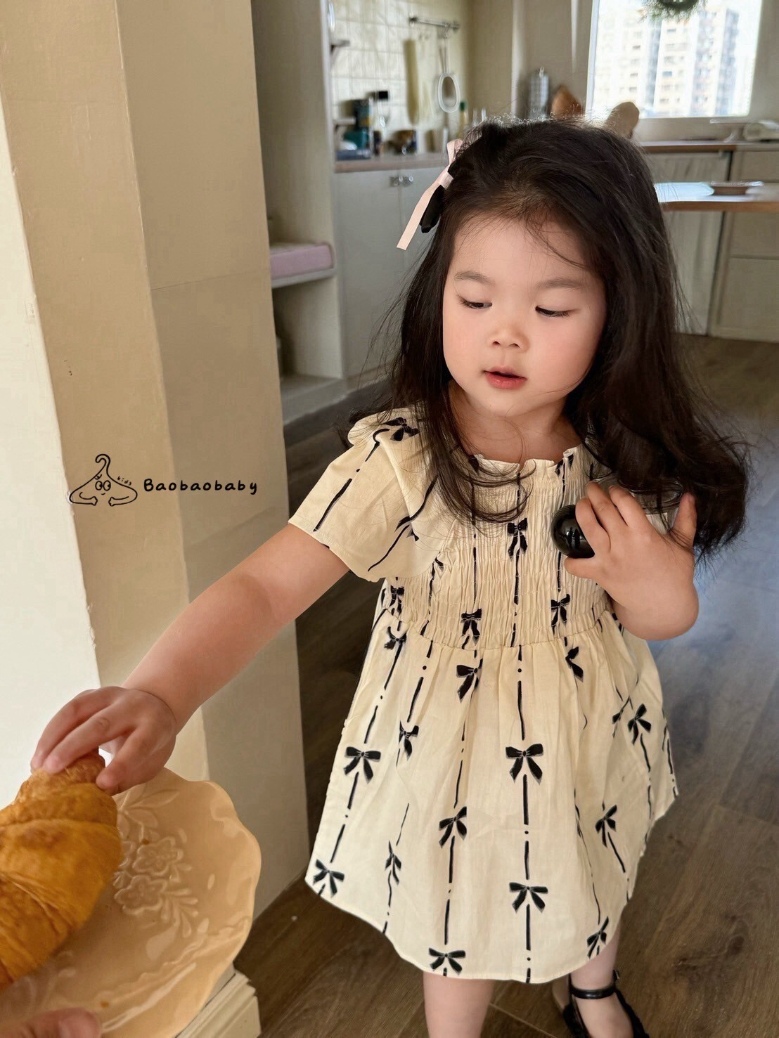 挺版蝴蝶結洋裝