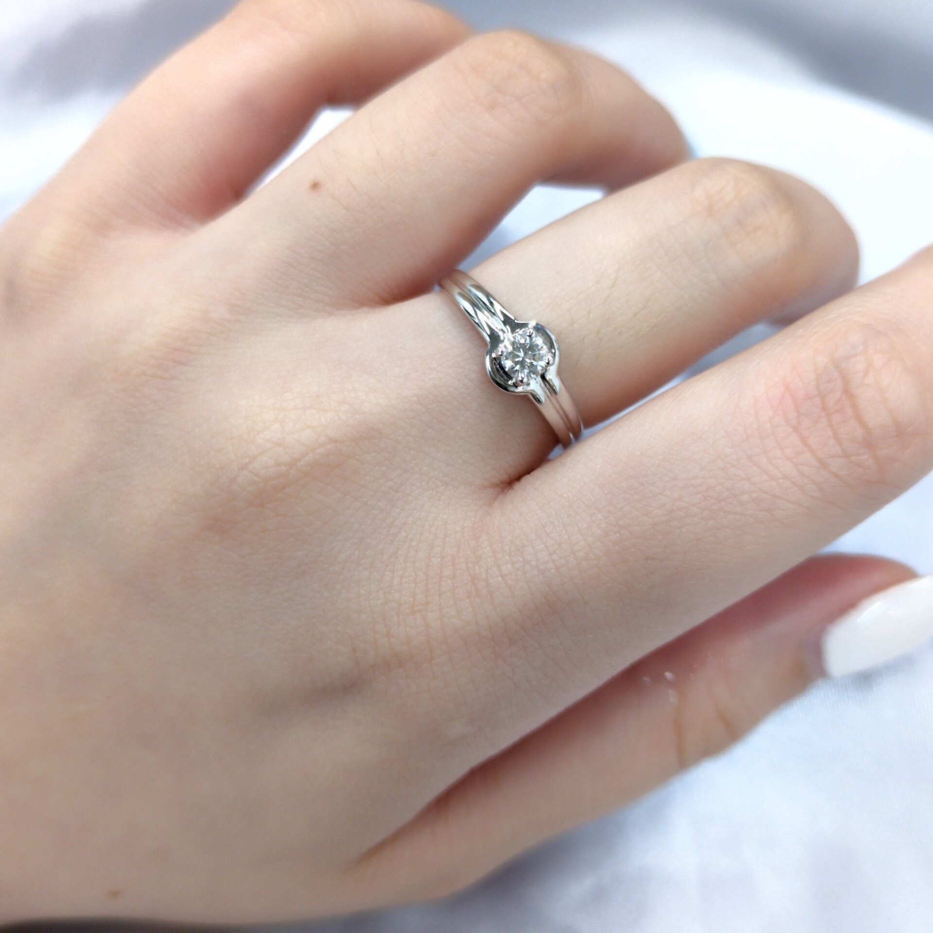 全新18K白金【單粒19份鑽石】戒指