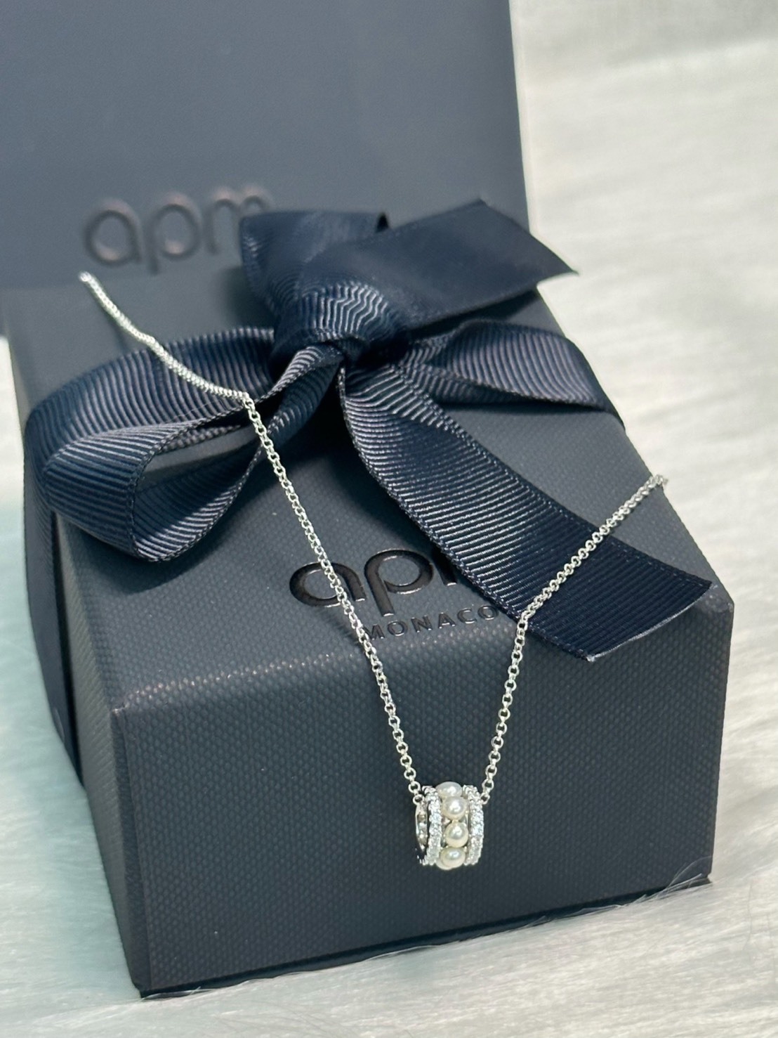 APM MONACO ETERNELLE系列 珍珠小蠻腰 可調節925銀 項鍊