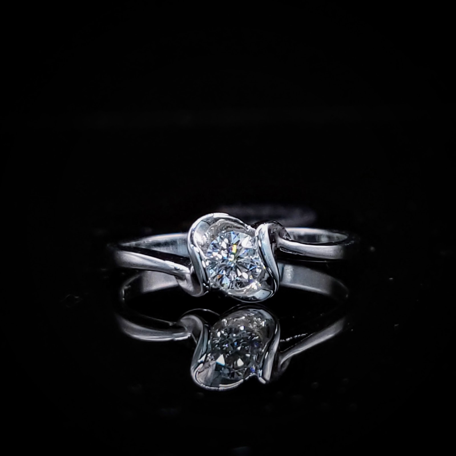 18K White Gold 0.26ct Diamond Ring