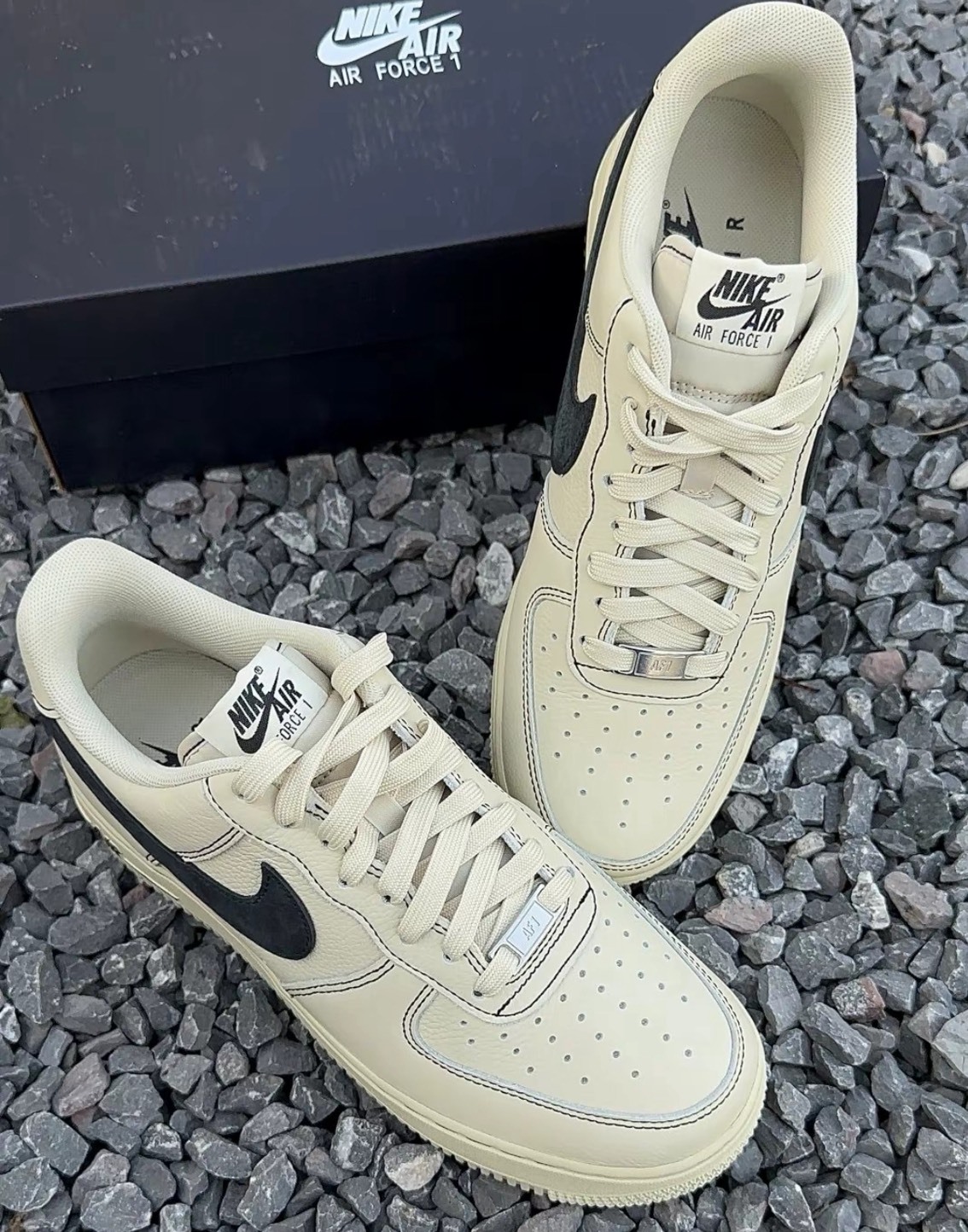 Nike Air Force 1 LV8 兒童款 卡其色板鞋 男女同款 小童休閒鞋 百搭耐磨防滑 真皮低幫鞋 穿搭神器 情侶童鞋 同款親子鞋