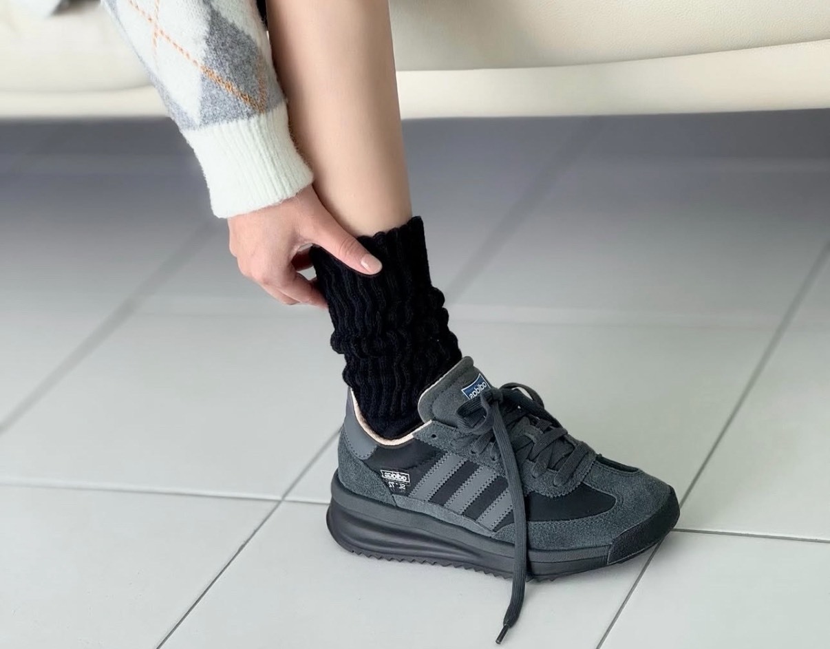 adidas SL 72 黑色 男女同款 復古休閒鞋 防滑耐磨運動鞋 輕量跑鞋 德訓風跑鞋 低幫潮鞋 情侶鞋 懶人穿搭鞋款