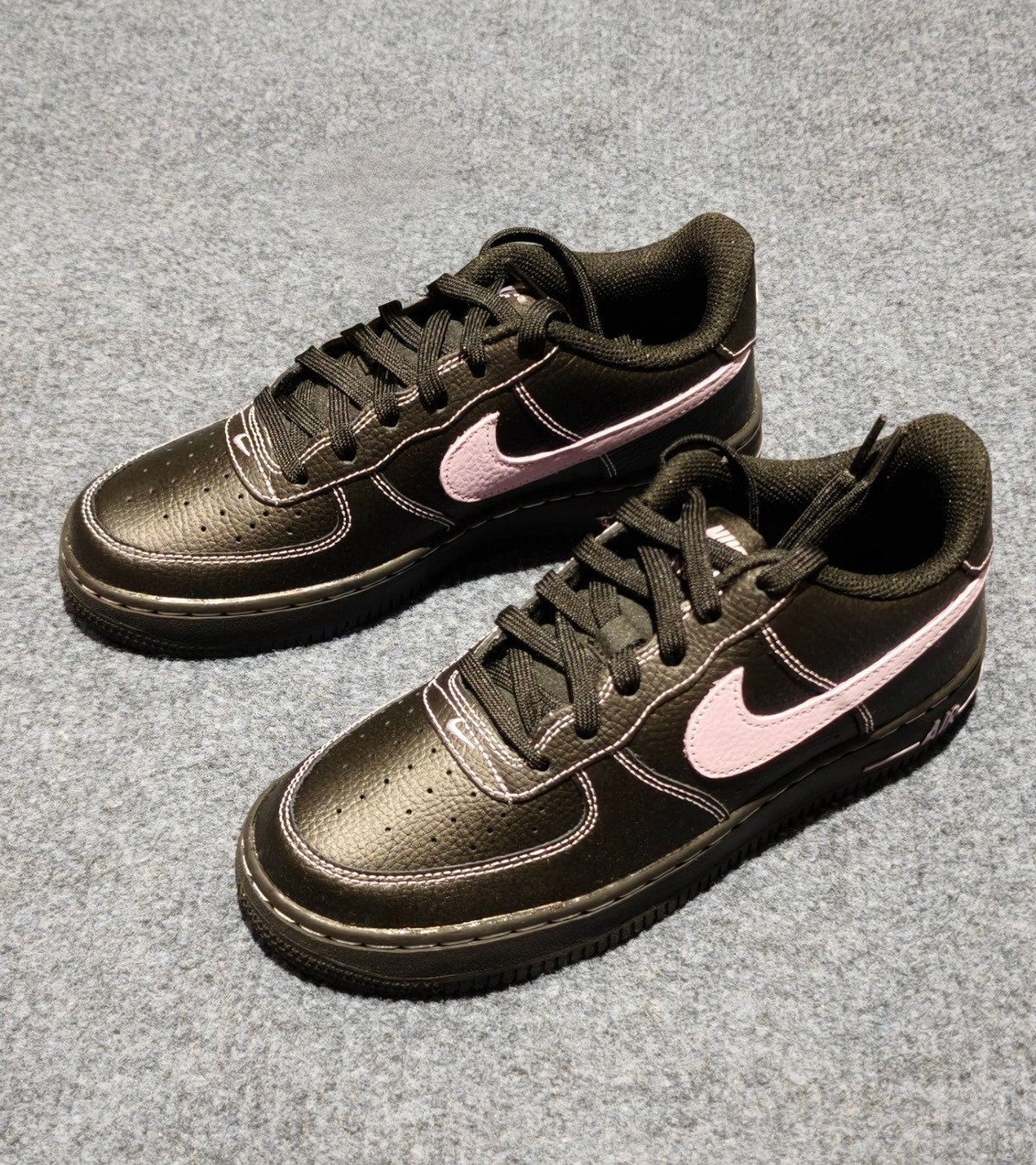Nike Air Force 1 LV8 黑色 兒童款 板鞋 男女同款 小童休閒鞋 防滑耐磨 真皮鞋面 減震好走 低幫潮鞋 百搭情侶童鞋