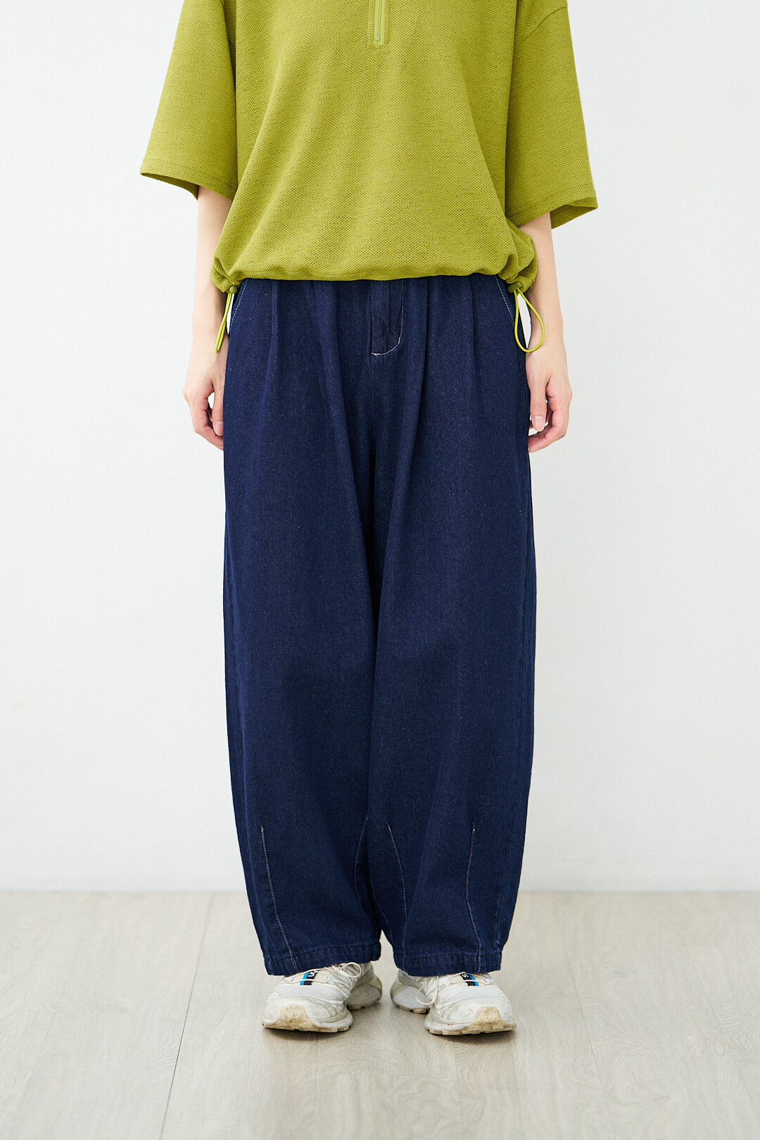 漫步藍日！牛仔繭形寬褲(兩色-深藍)