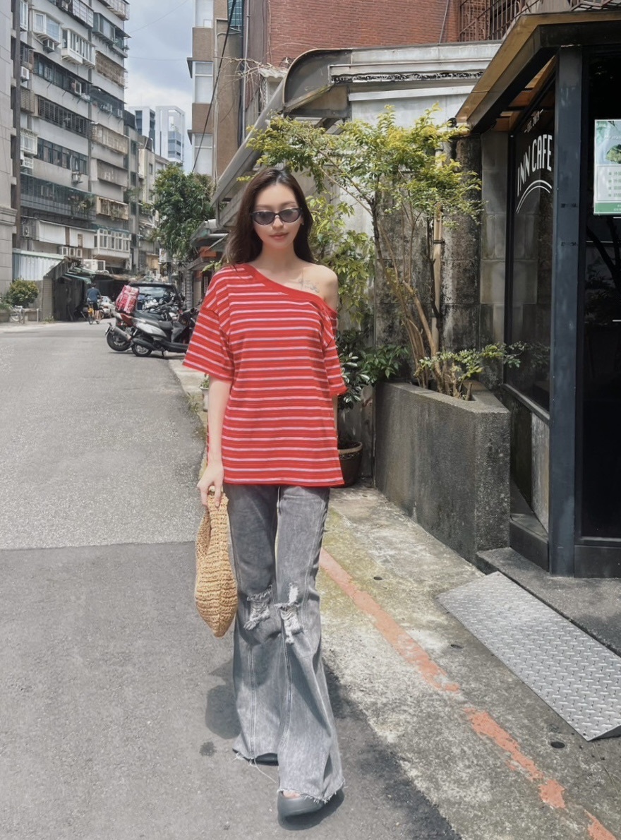 美式慵懶斜肩條紋tee/二色