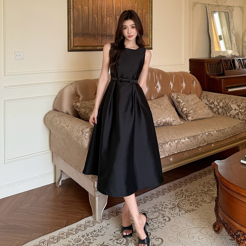 赫本優雅 無袖收腰小禮服
