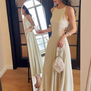 叛逆小公主 收腰簍空長洋裝