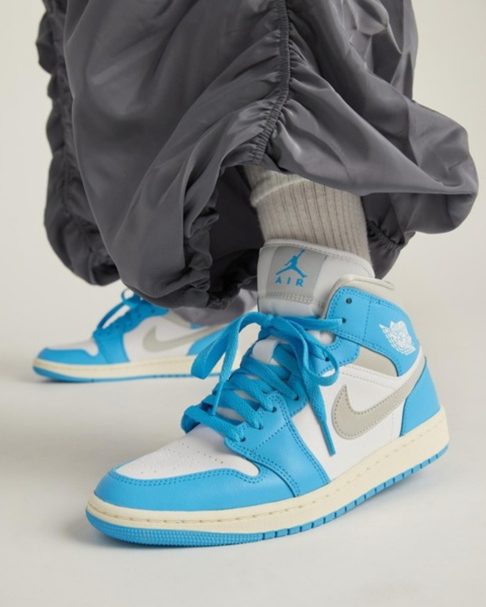 【逢甲 FUZZY】W Air Jordan 1 Mid "Dark Powder Blue" 藍灰 BQ6472-400