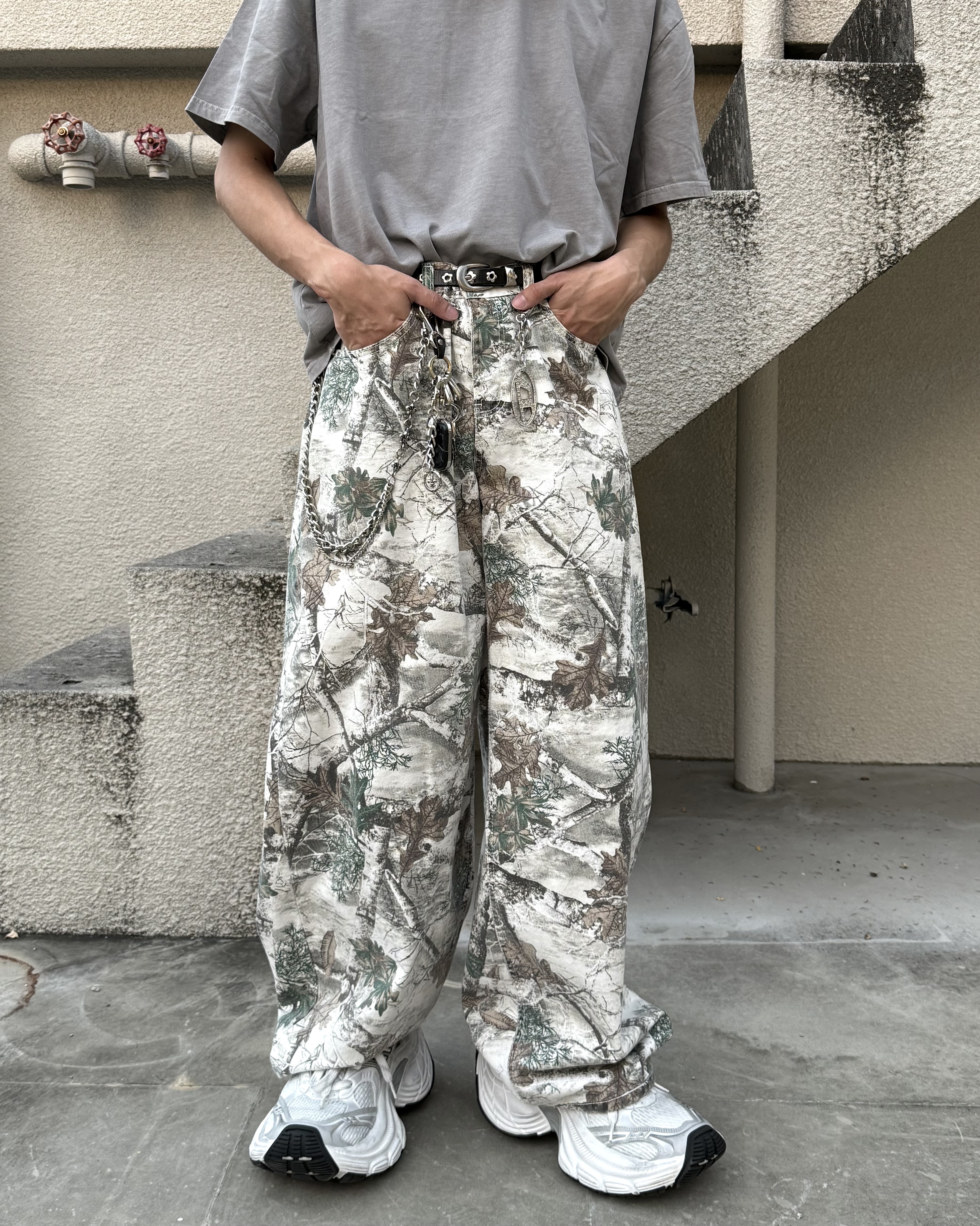 𝐇·𝐓·𝐒 韓國 迷霧森林 枯枝 樹枝造型 滿版 撞色 寬鬆 牛仔褲 長褲