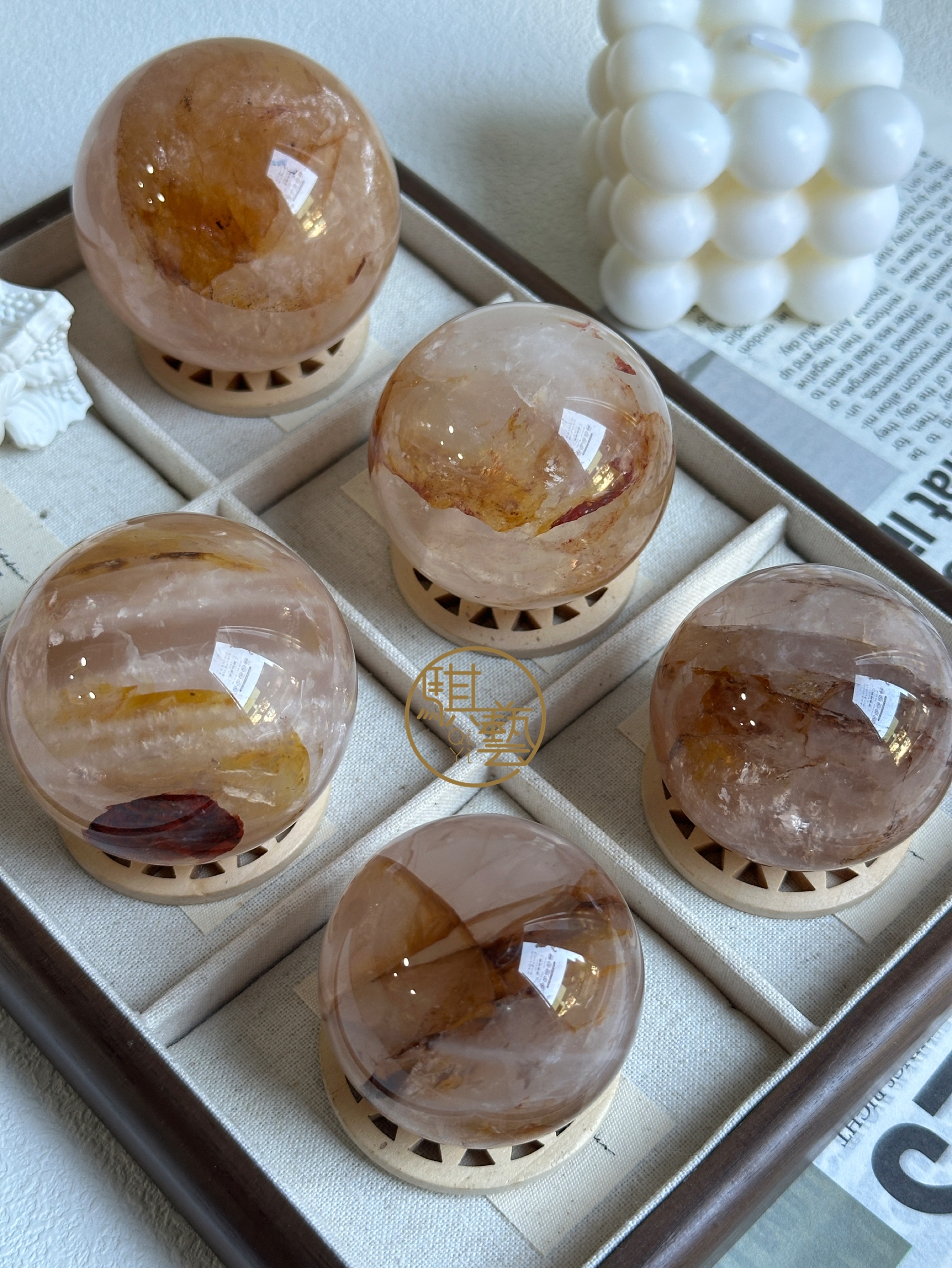 黃膠花球｜溫潤招財 安心撫慰的療癒水晶