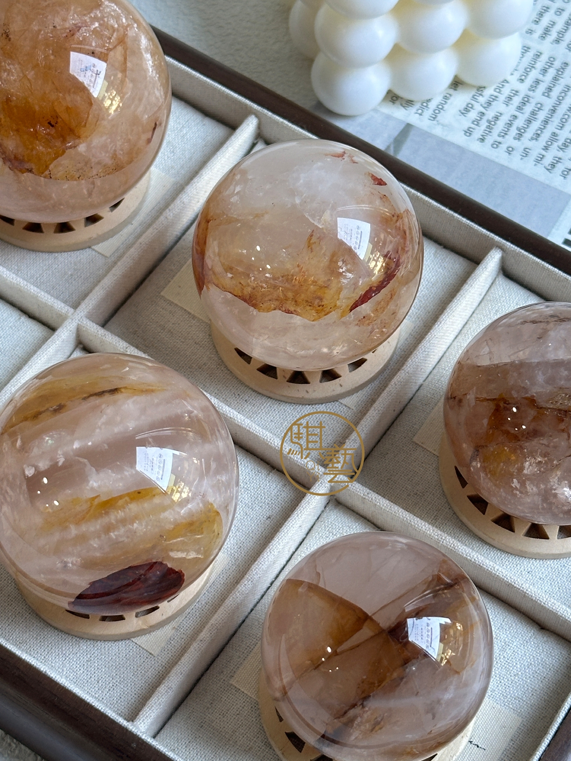 黃膠花球｜溫潤招財 安心撫慰的療癒水晶