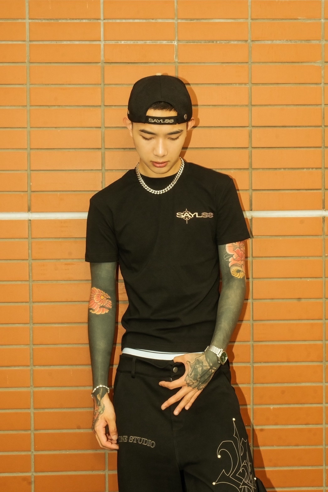 Atone x Sayless 正肩合身修身彈性短袖