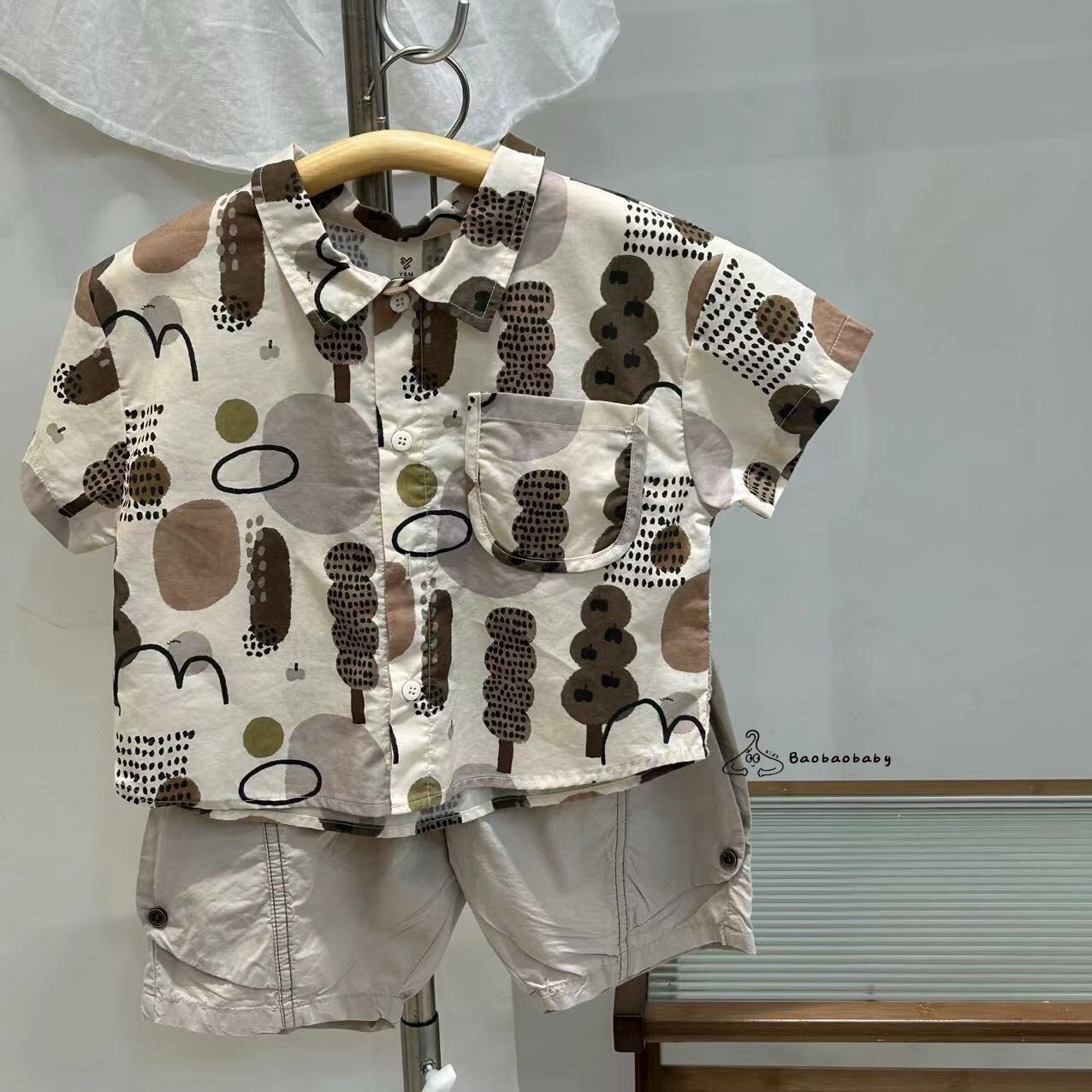 叢林點點短袖襯衫