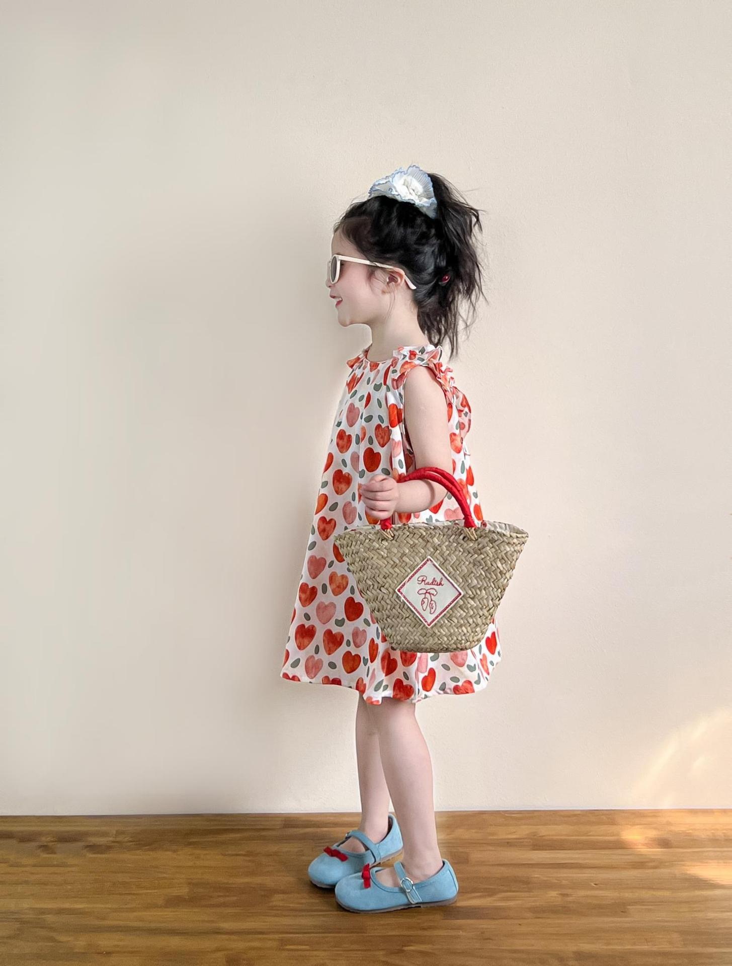 滿滿愛心飛袖洋裝