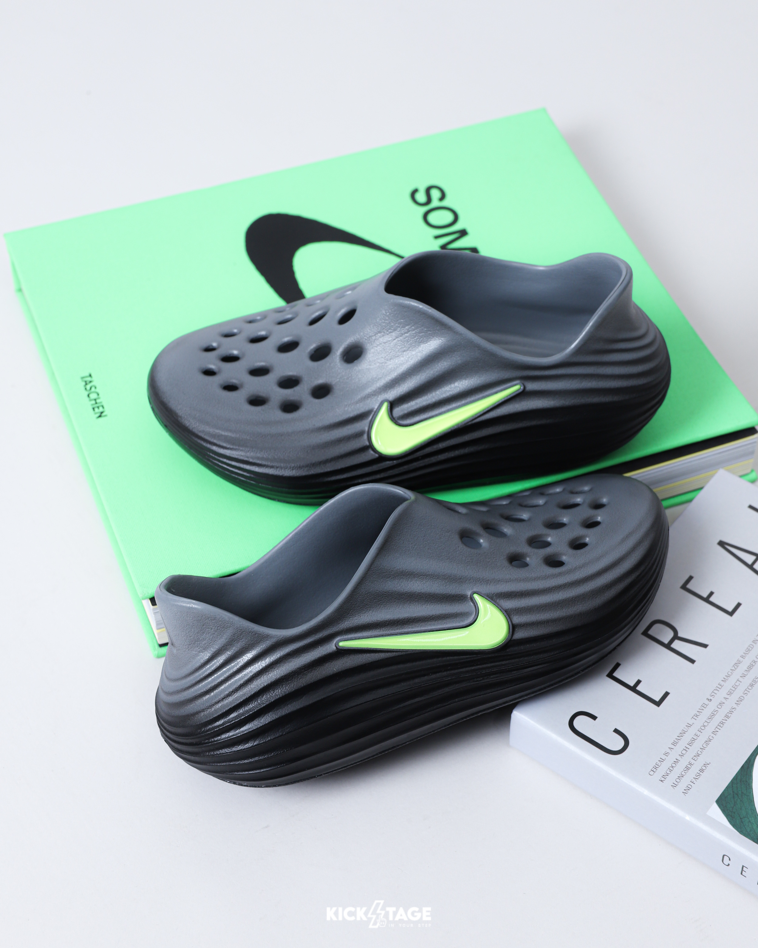 大童鞋 女鞋 NIKE REACTX REJUVEN8 GS 黑綠 立體LOGO Q彈 軟底 防水 拖鞋【IF1746-003】