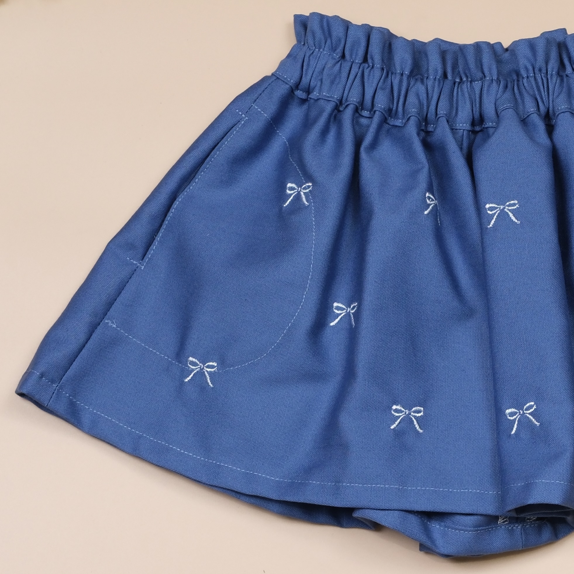 花田色 ◈ 蝴蝶結刺繡褲裙