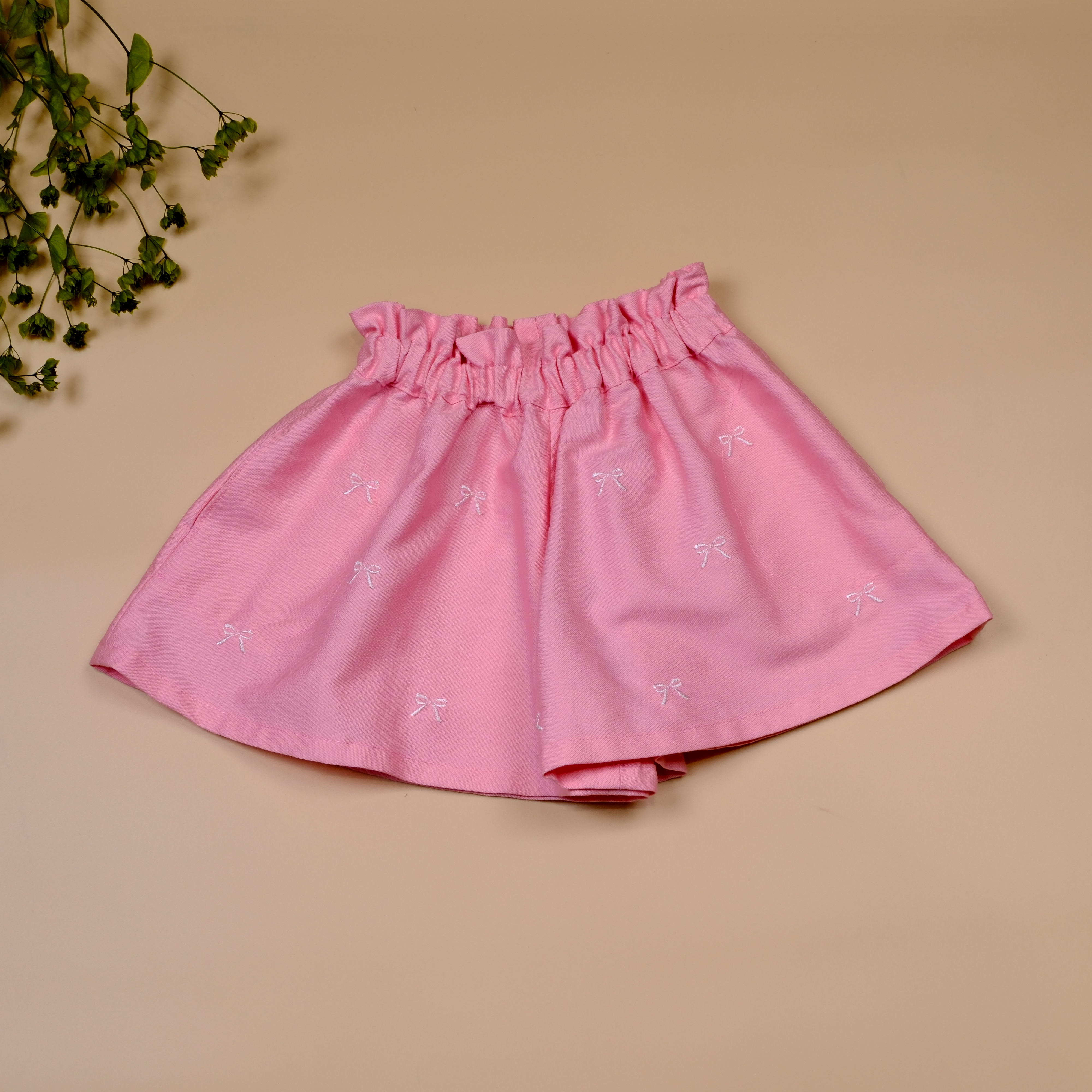 芭比粉 ◈ 蝴蝶結刺繡褲裙