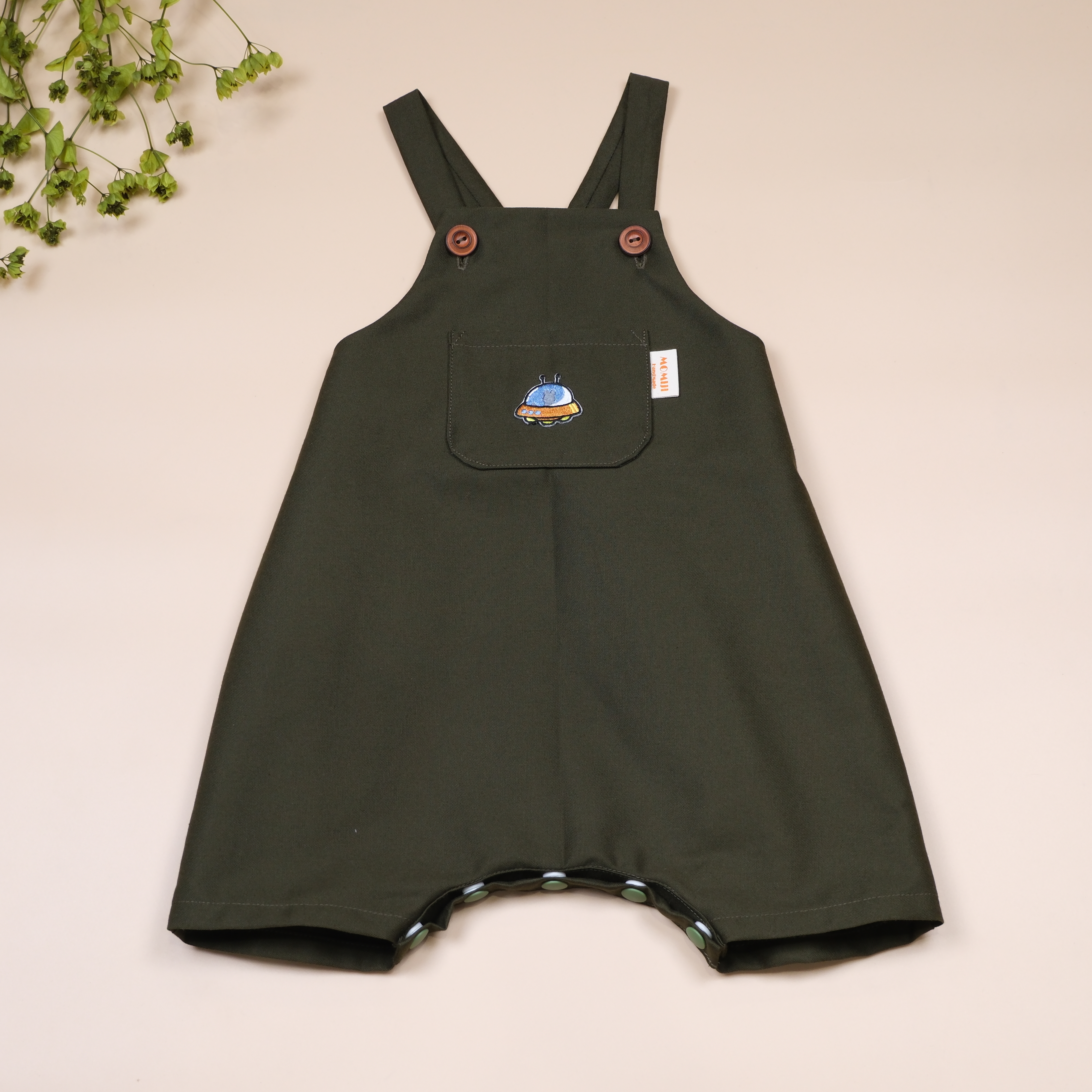 綠飛碟 ෆ 手作吊帶包屁衣