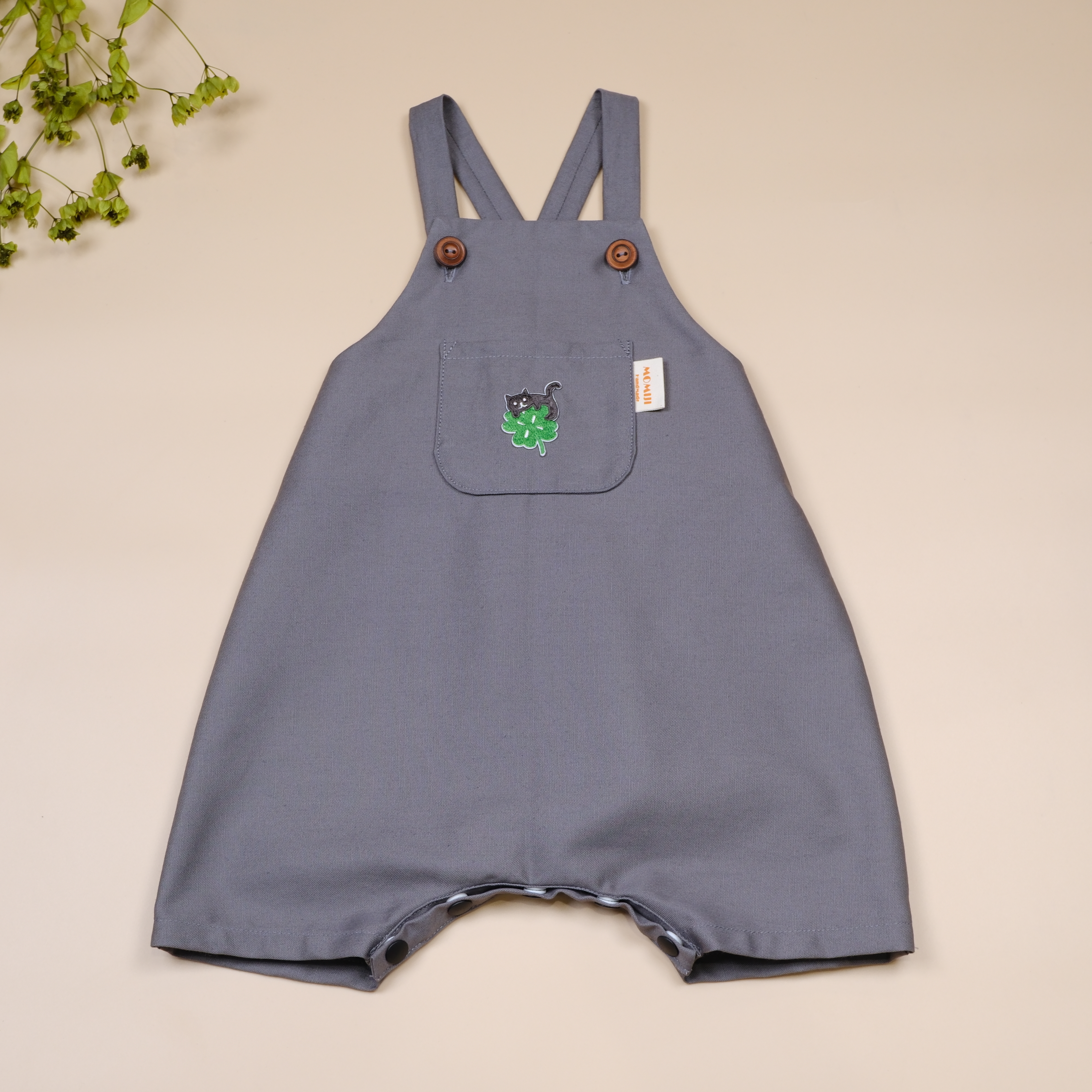 灰貓咪 ෆ 手作吊帶包屁衣