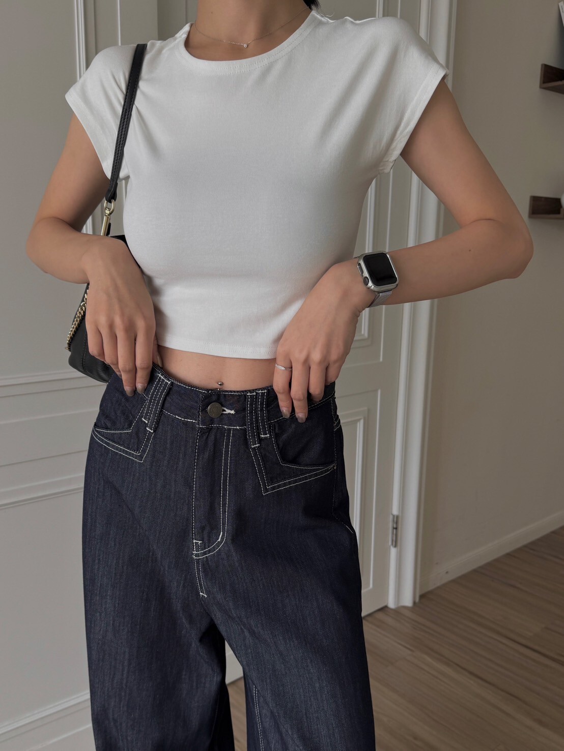 好身材彈力素面上衣