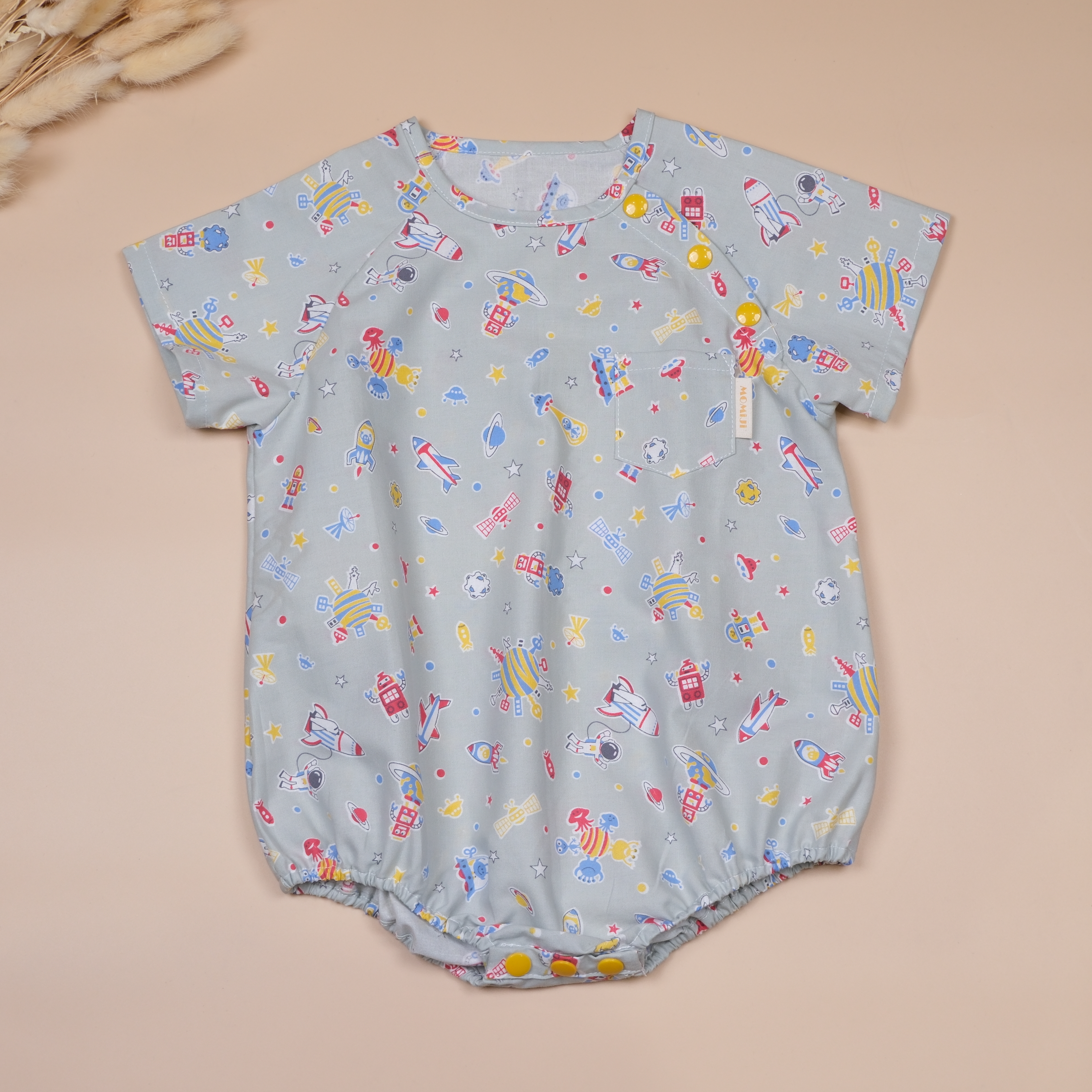 散步日和系列 ⧳ 灰綠外太空 ⧳ 手作嬰幼兒短袖連身包屁衣