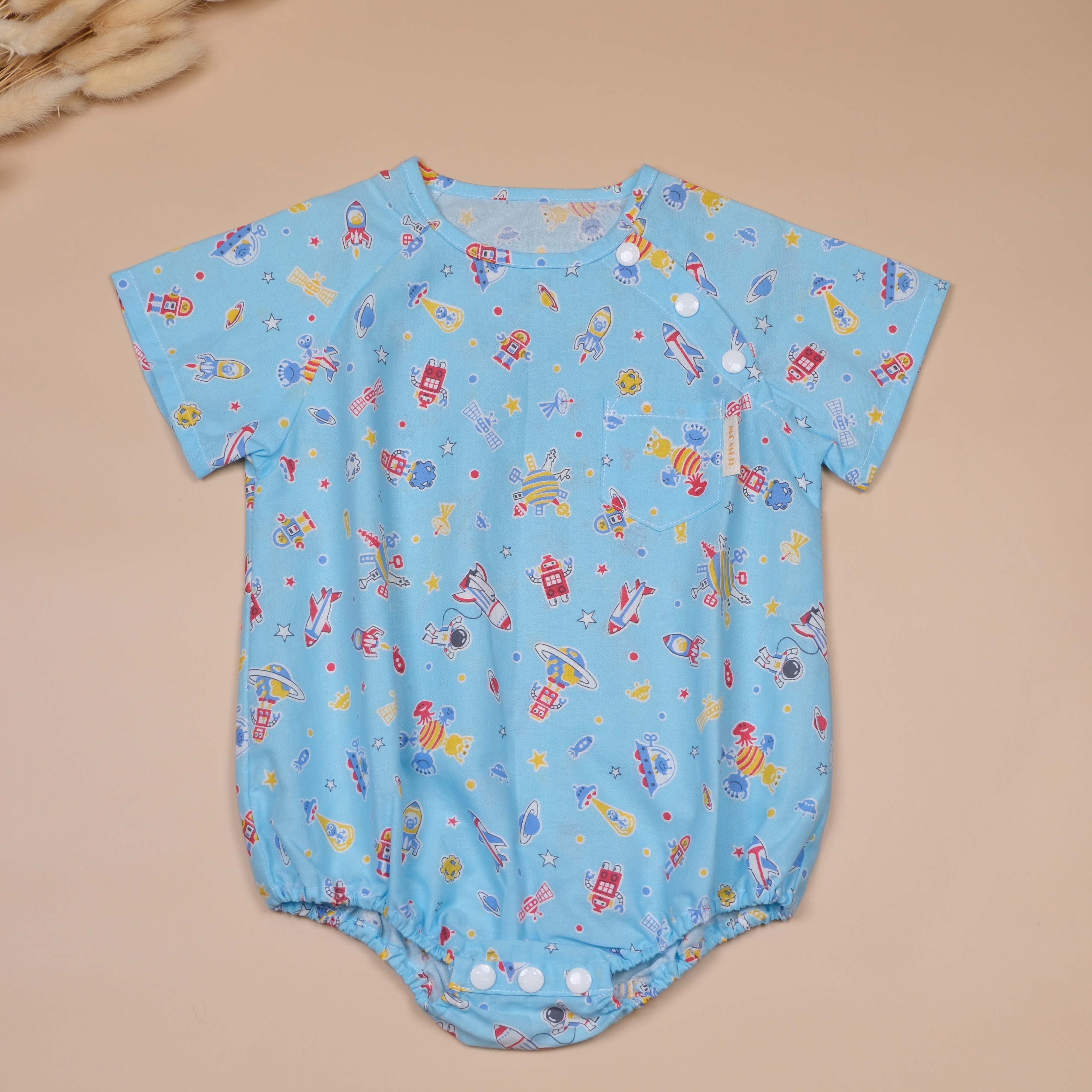 散步日和系列 ⧳ 天空藍外太空 ⧳ 手作嬰幼兒短袖連身包屁衣