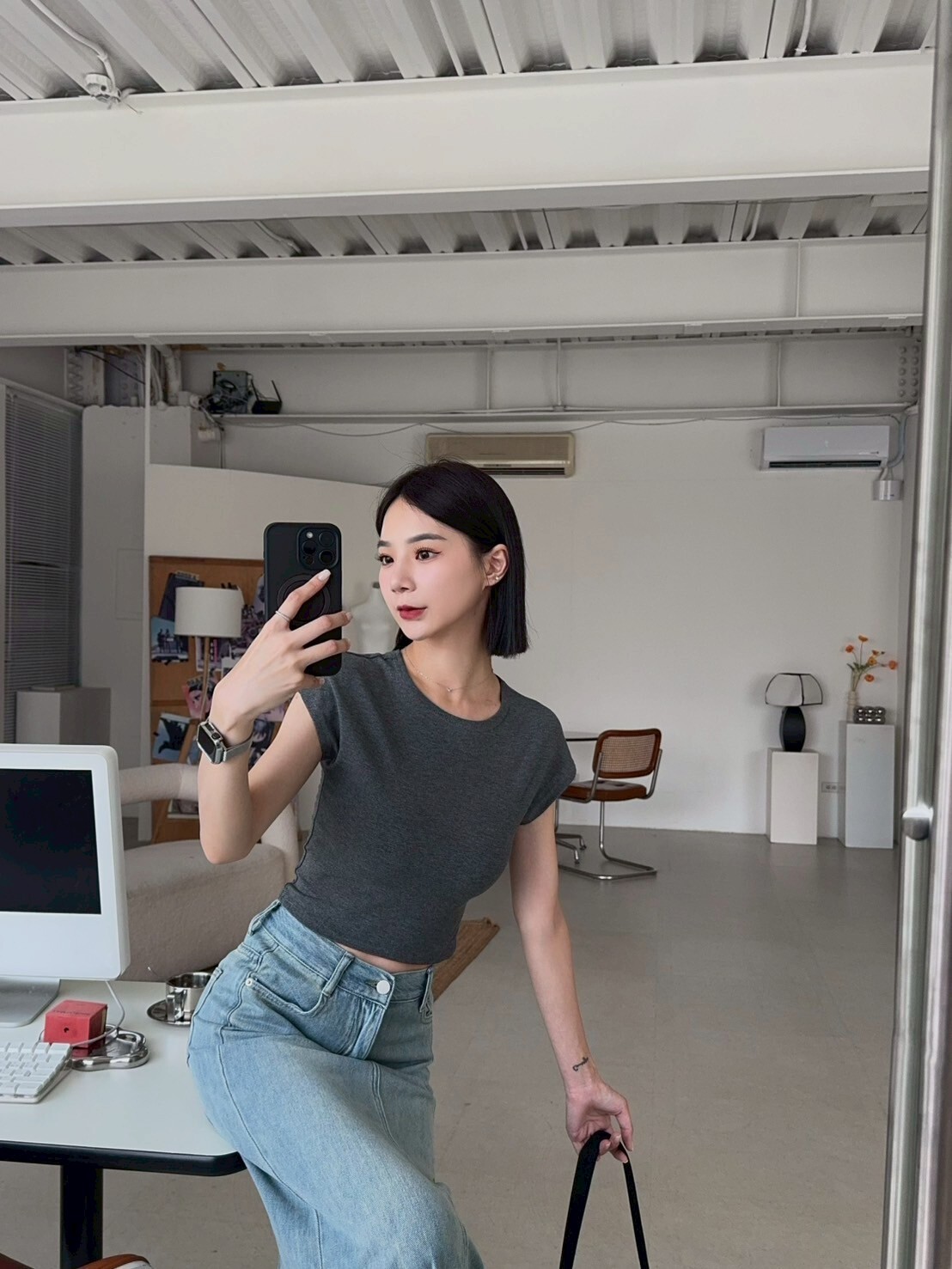 好身材彈力素面上衣