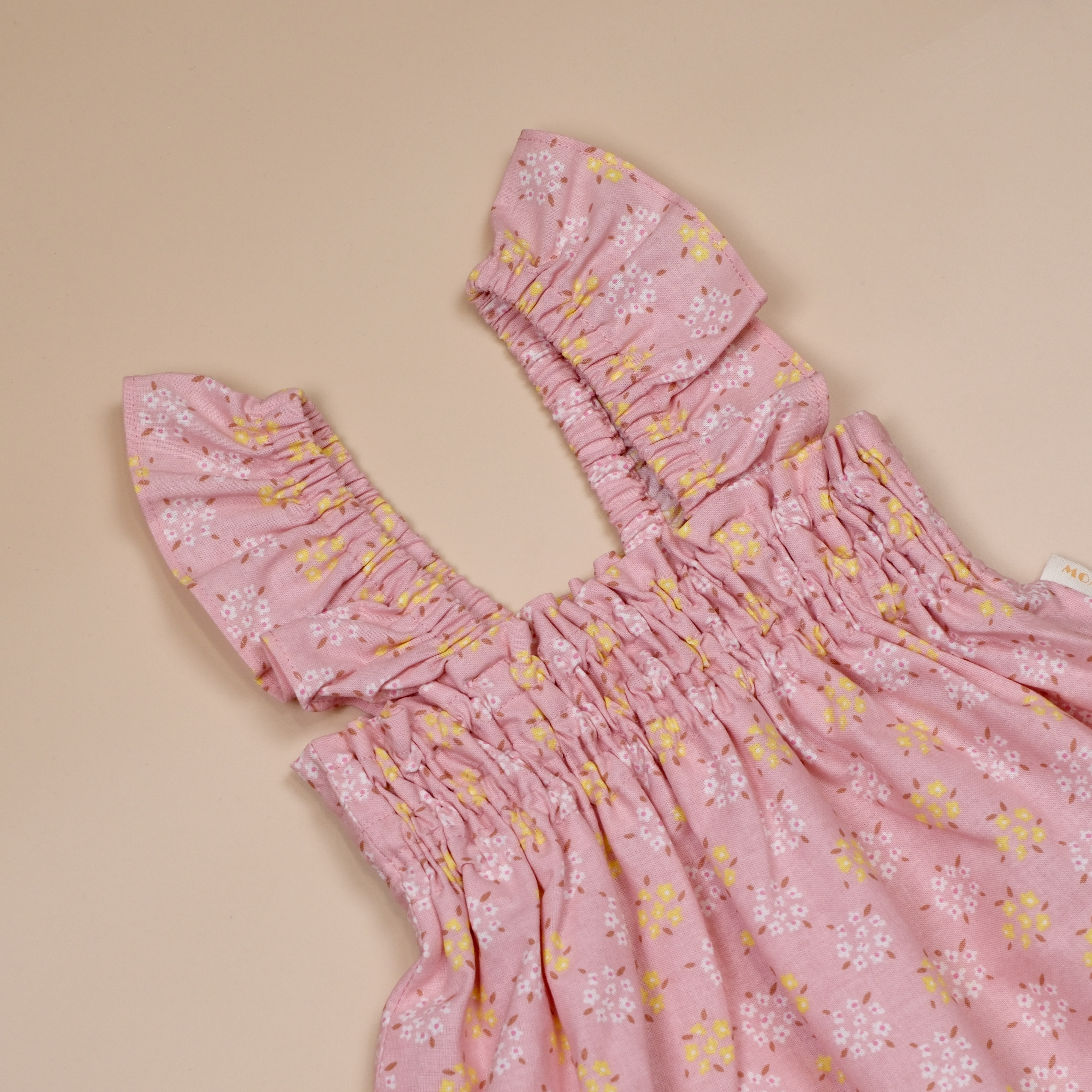 蜜桃向日 PeachSunshine ❁ 荷葉肩鬆緊洋裝