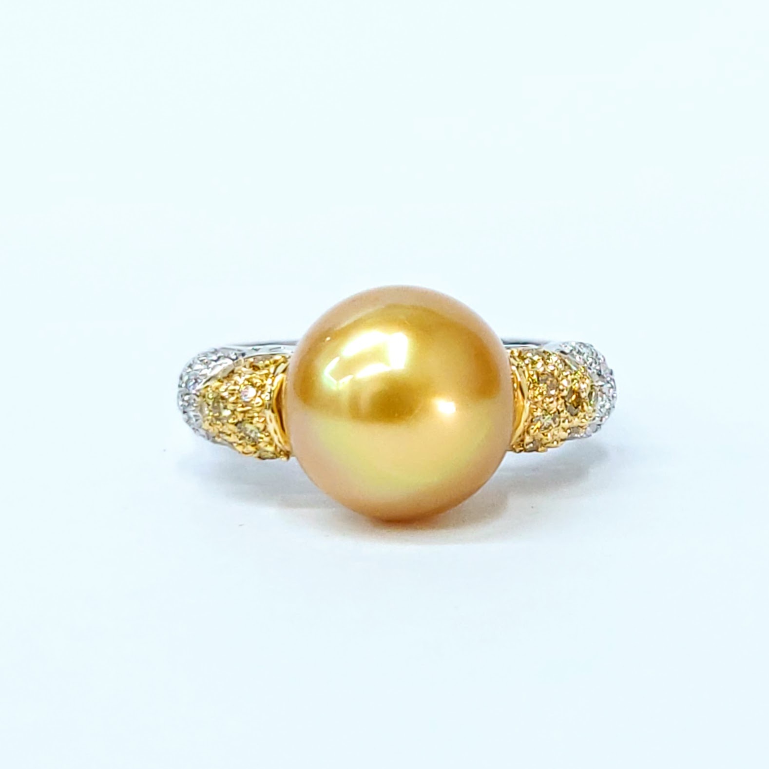 18K White Gold 0.28ct Diamond and Pearl Ring