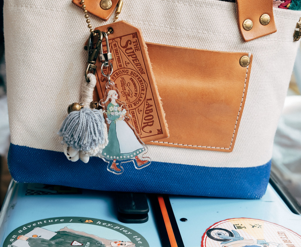 花園塔莎女孩 我們快樂地向前走 系列 壓克力吊飾｜甜蜜生活La Dolce Vita 台灣